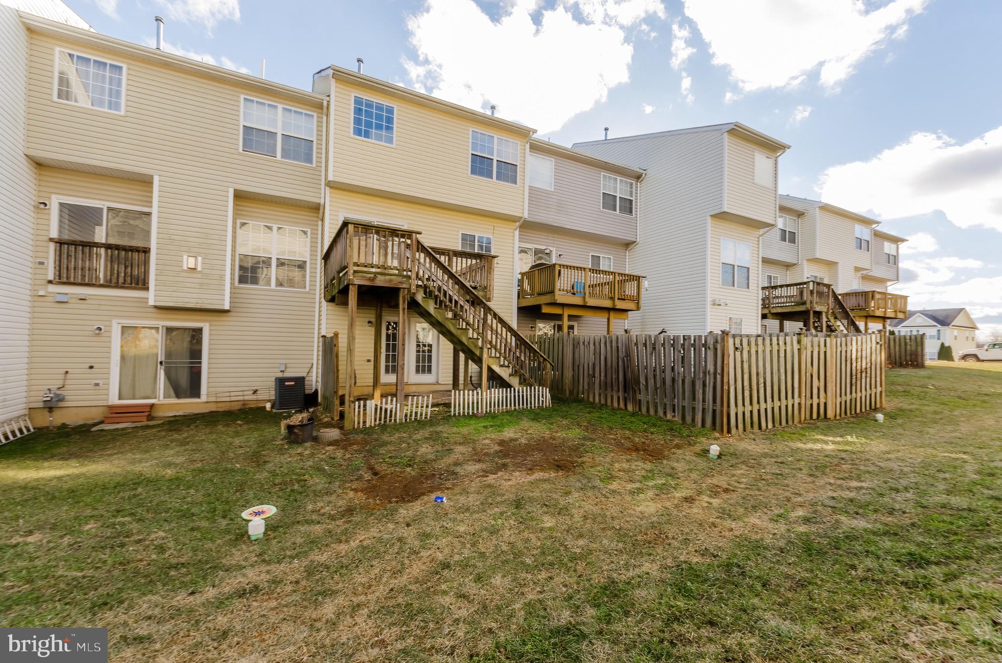 LEE'S RIDGE - Residential