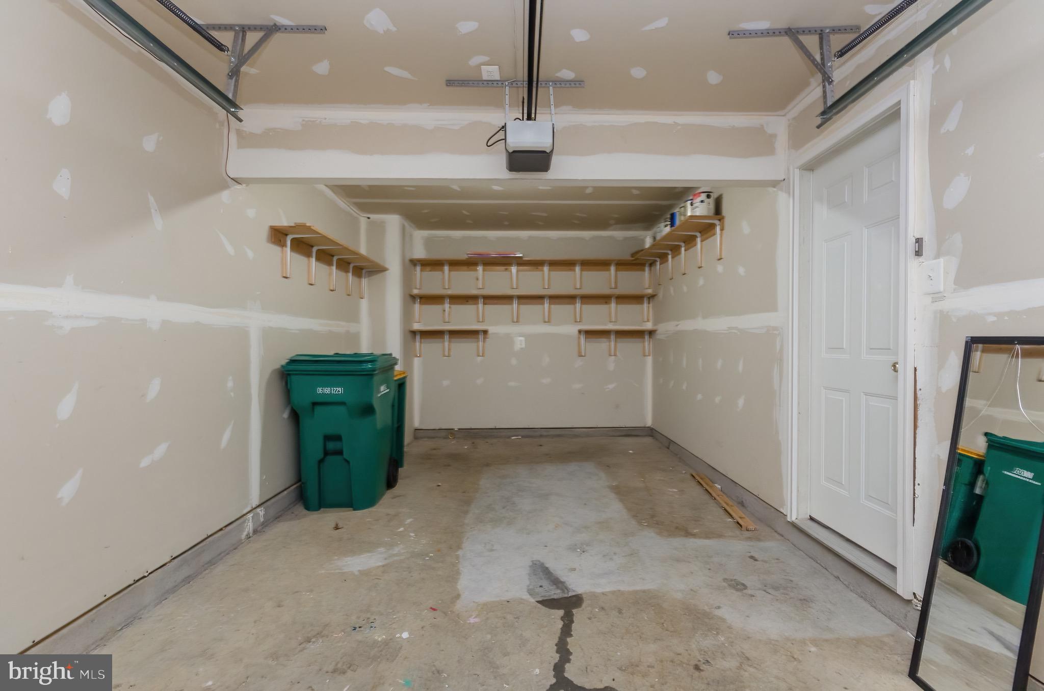 LEE'S RIDGE - Residential