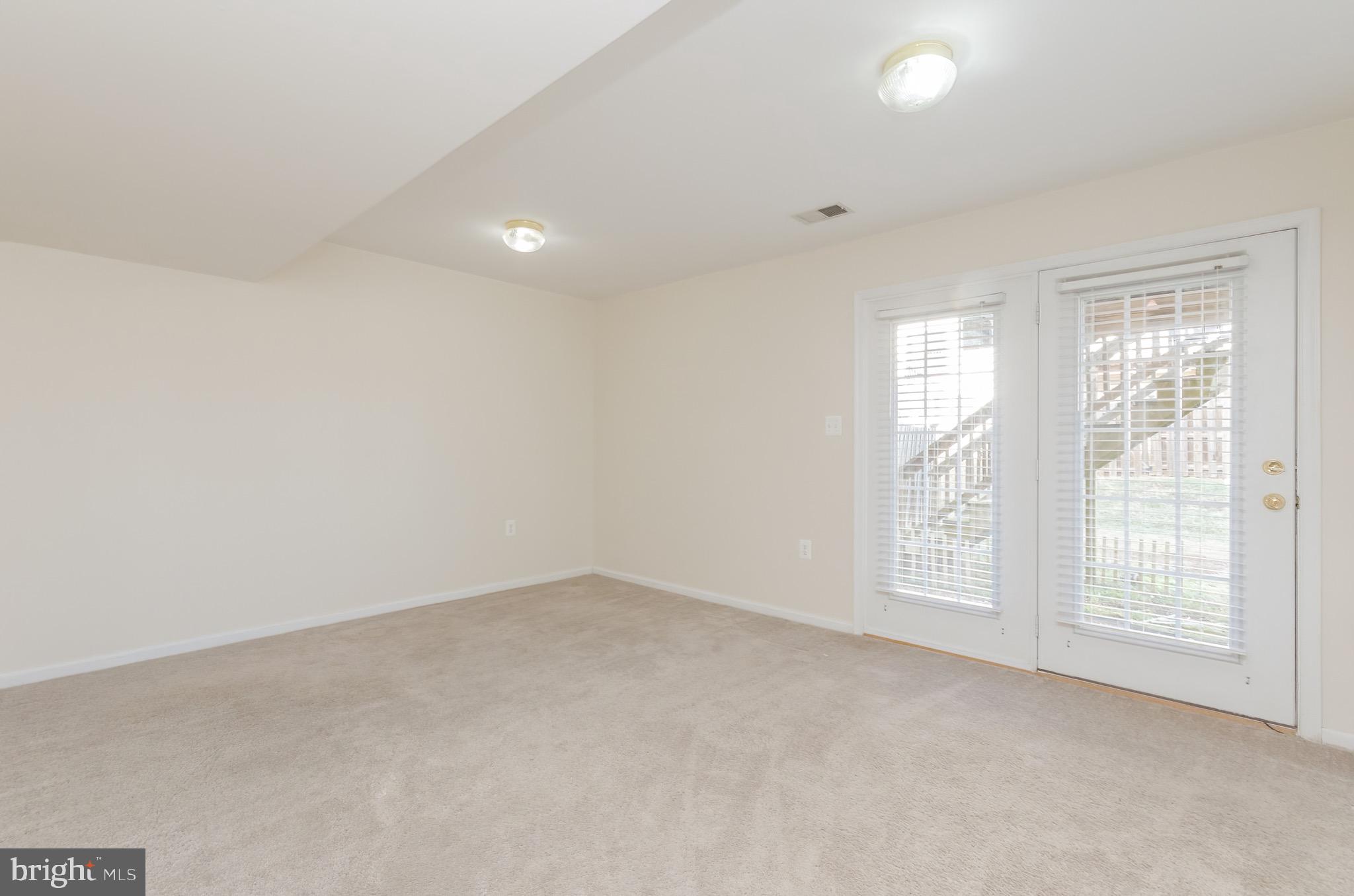 LEE'S RIDGE - Residential