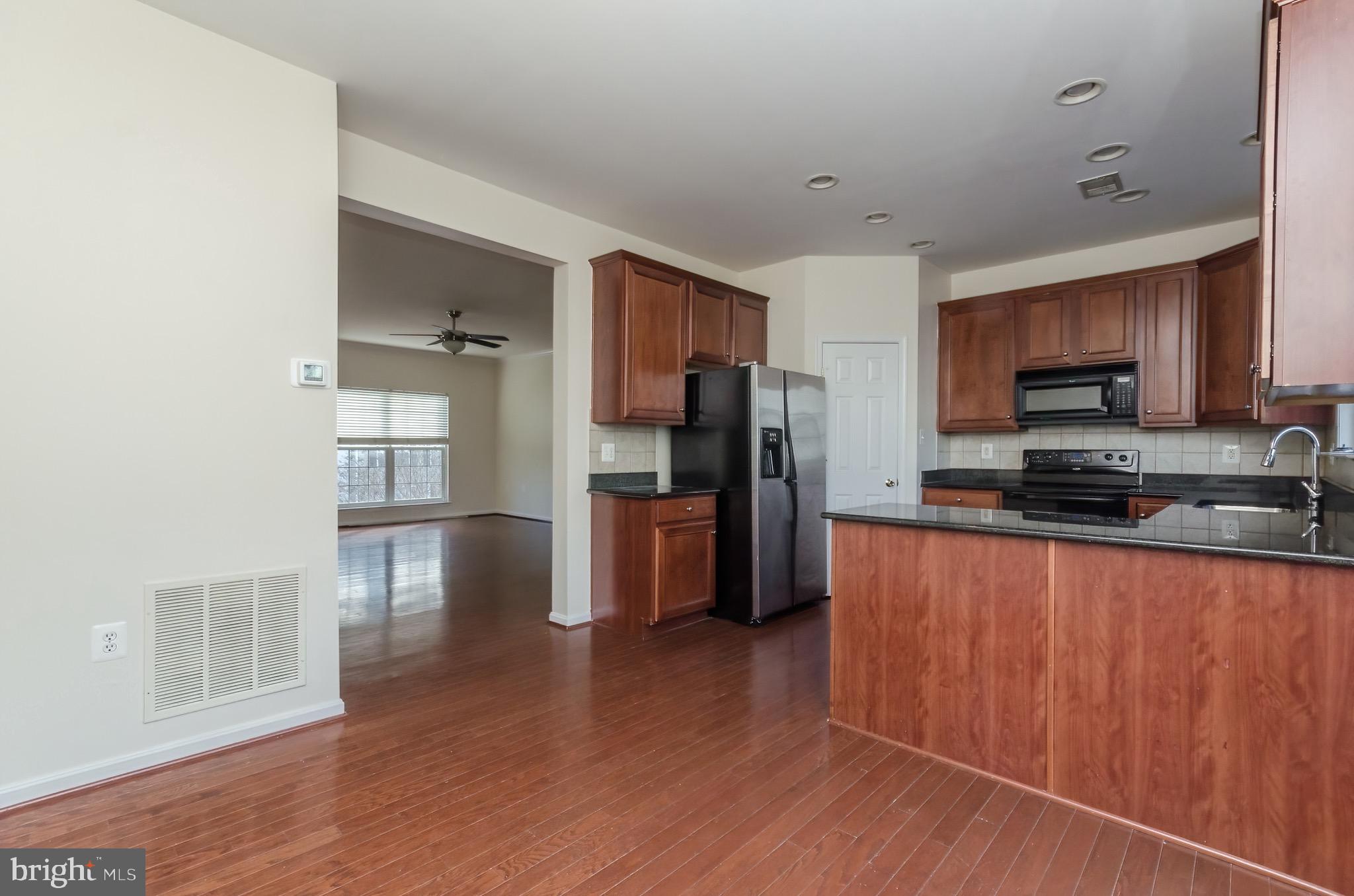 LEE'S RIDGE - Residential