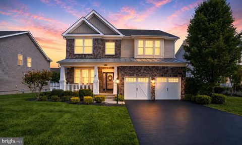 Photo of 5520 Blackburns Ford Court, HAYMARKET, VA 20169 (MLS # VAPW2120616)