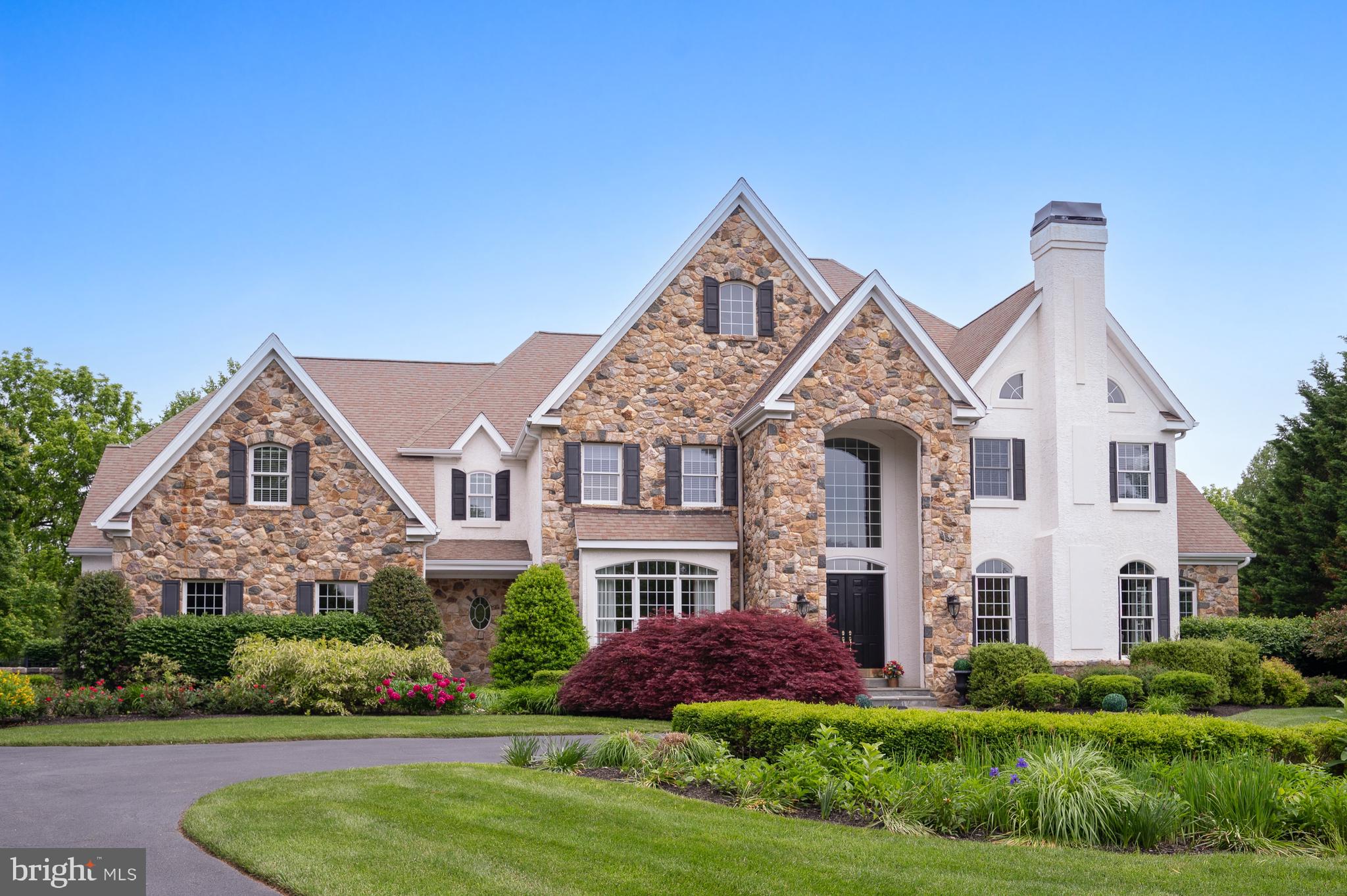 303 LAVENDER LANE