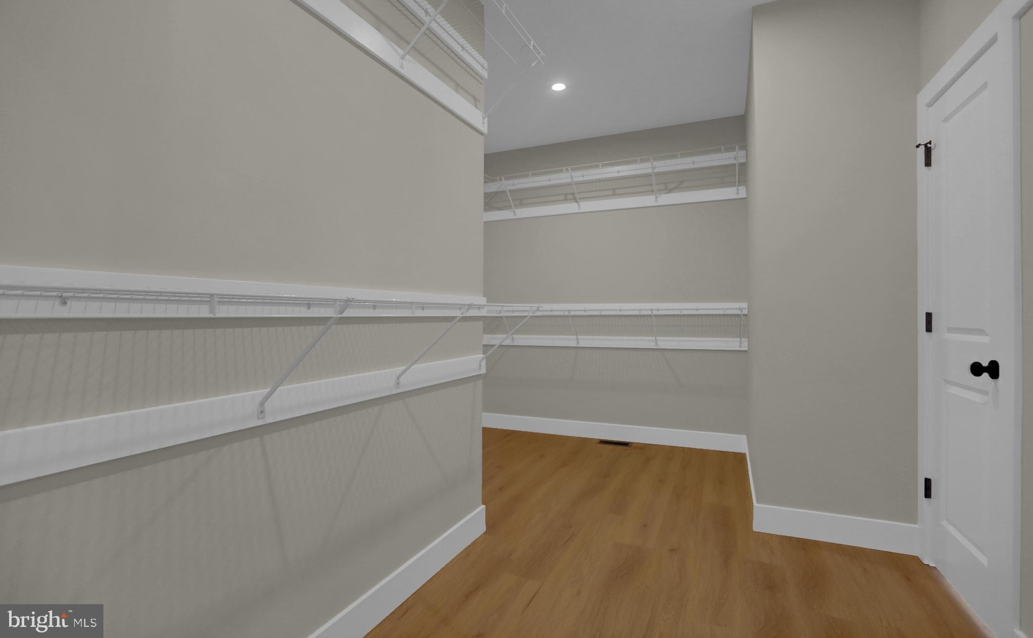 REVOLEA BEACH - Residential