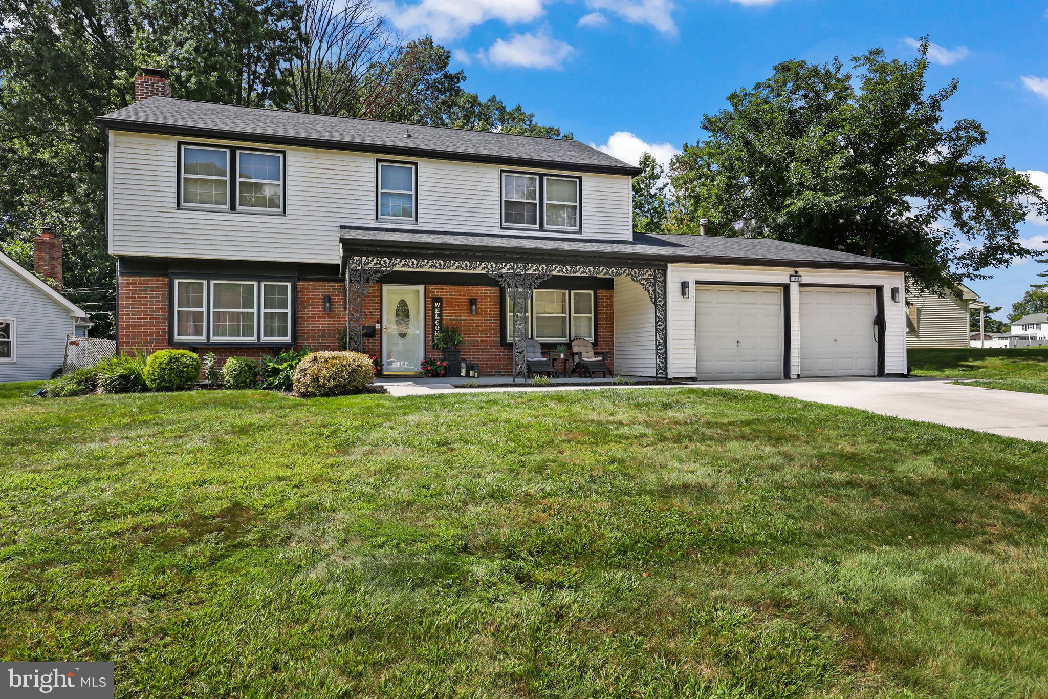 33 GLOVER LANE