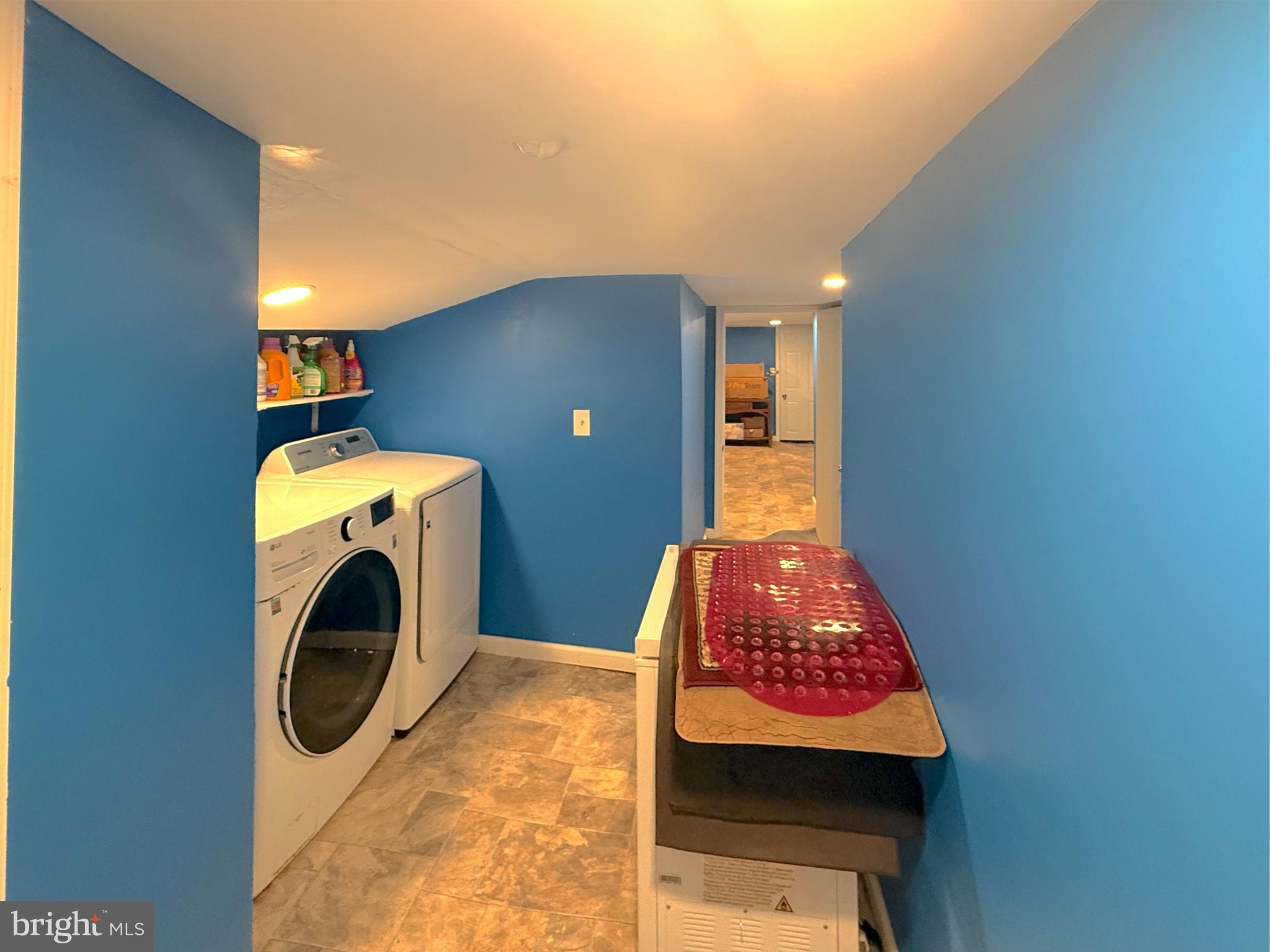 WOODMERE - Residential