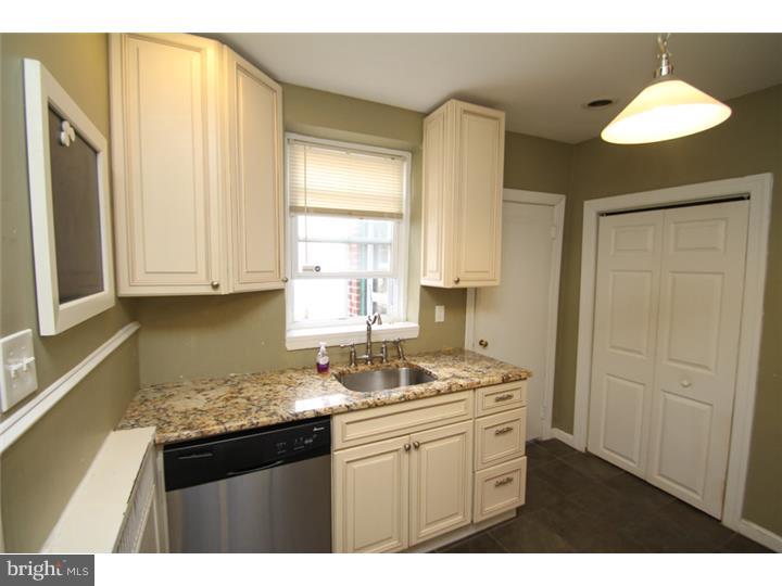 EAST OAK LANE - Residential