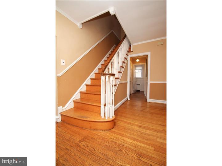 EAST OAK LANE - Residential