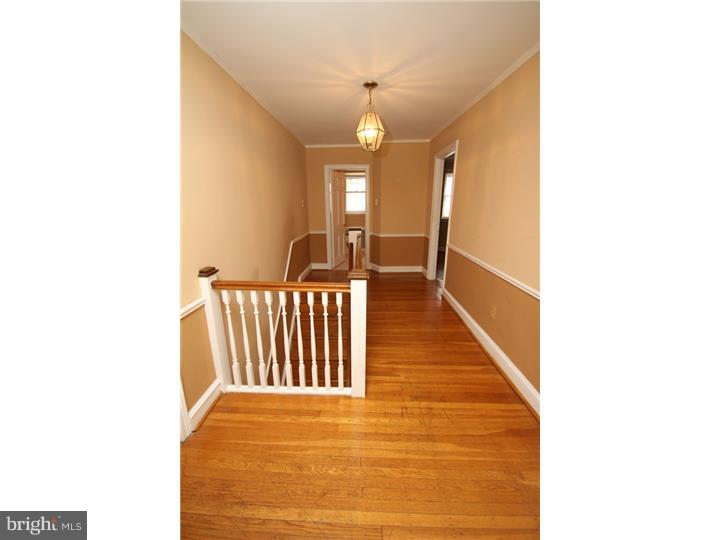 EAST OAK LANE - Residential