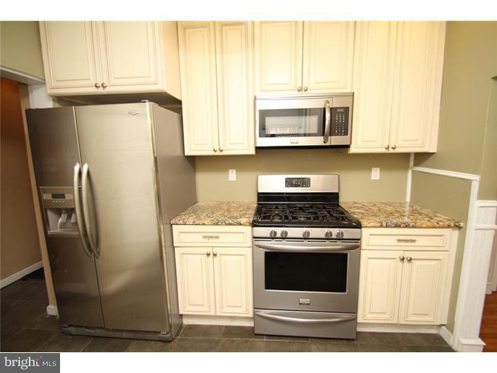 EAST OAK LANE - Residential