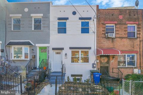 1319 DEXTER TERRACE SE WASHINGTON DC 20020