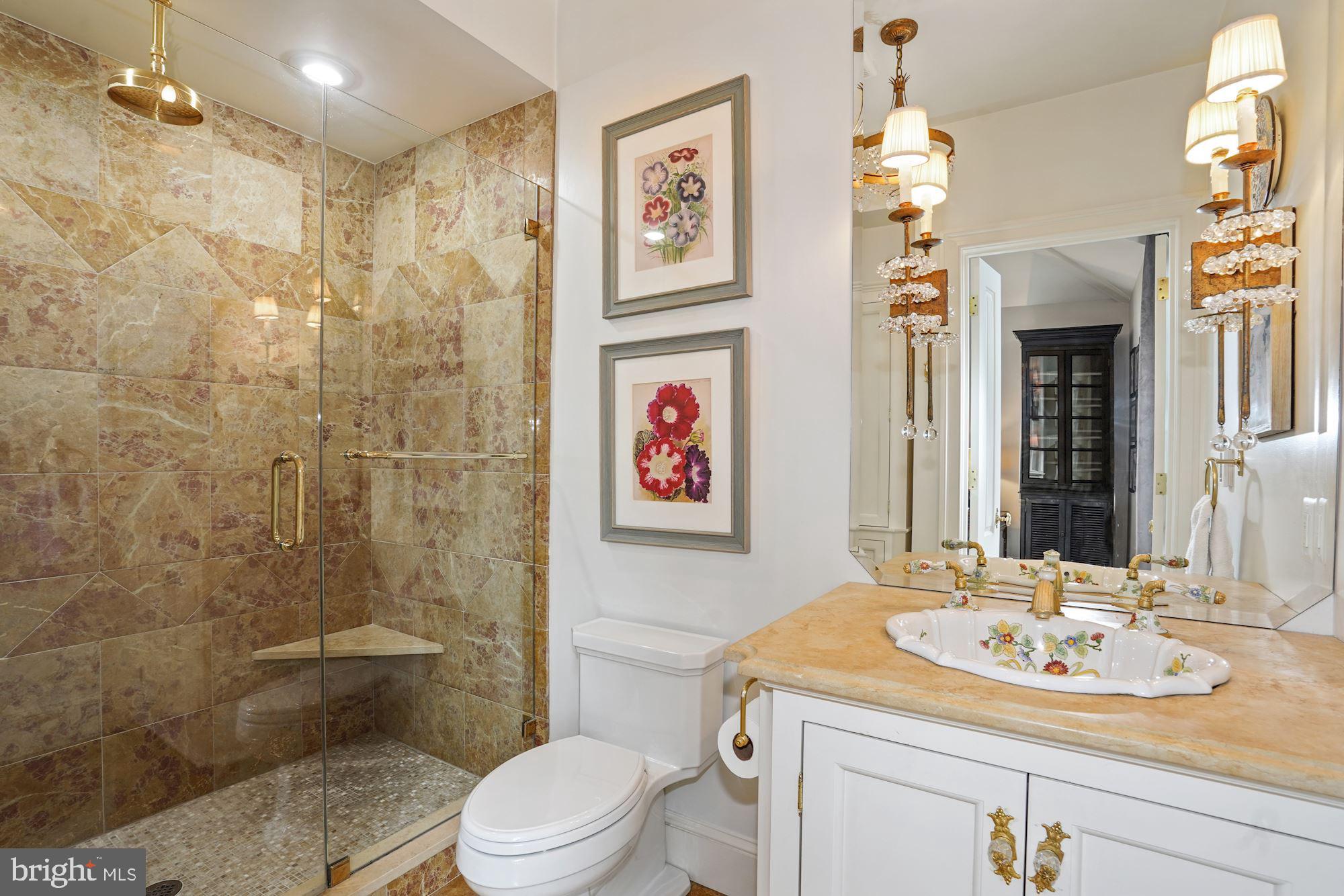 OLD TOWN ALEXANDRIA - Residential