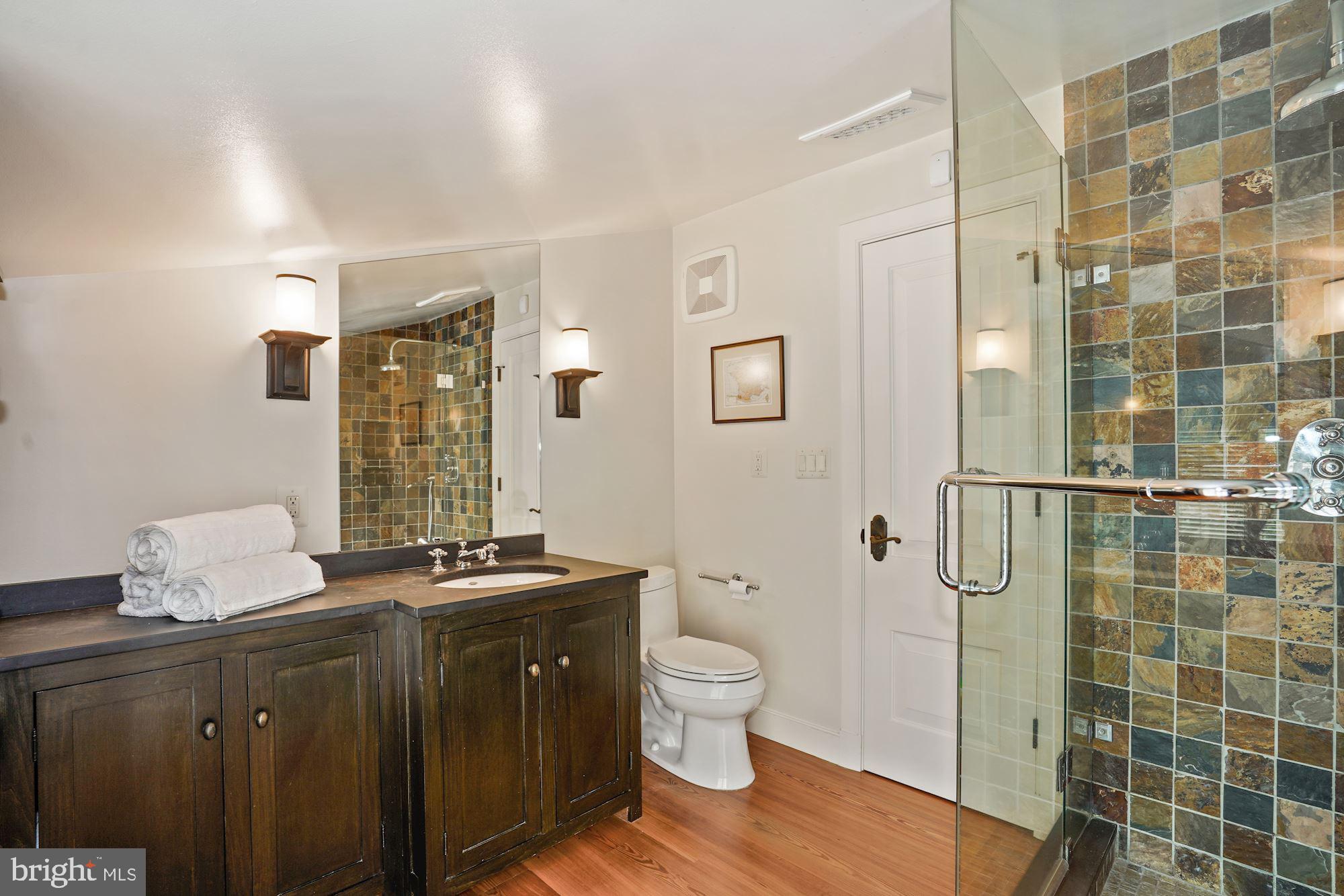 OLD TOWN ALEXANDRIA - Residential