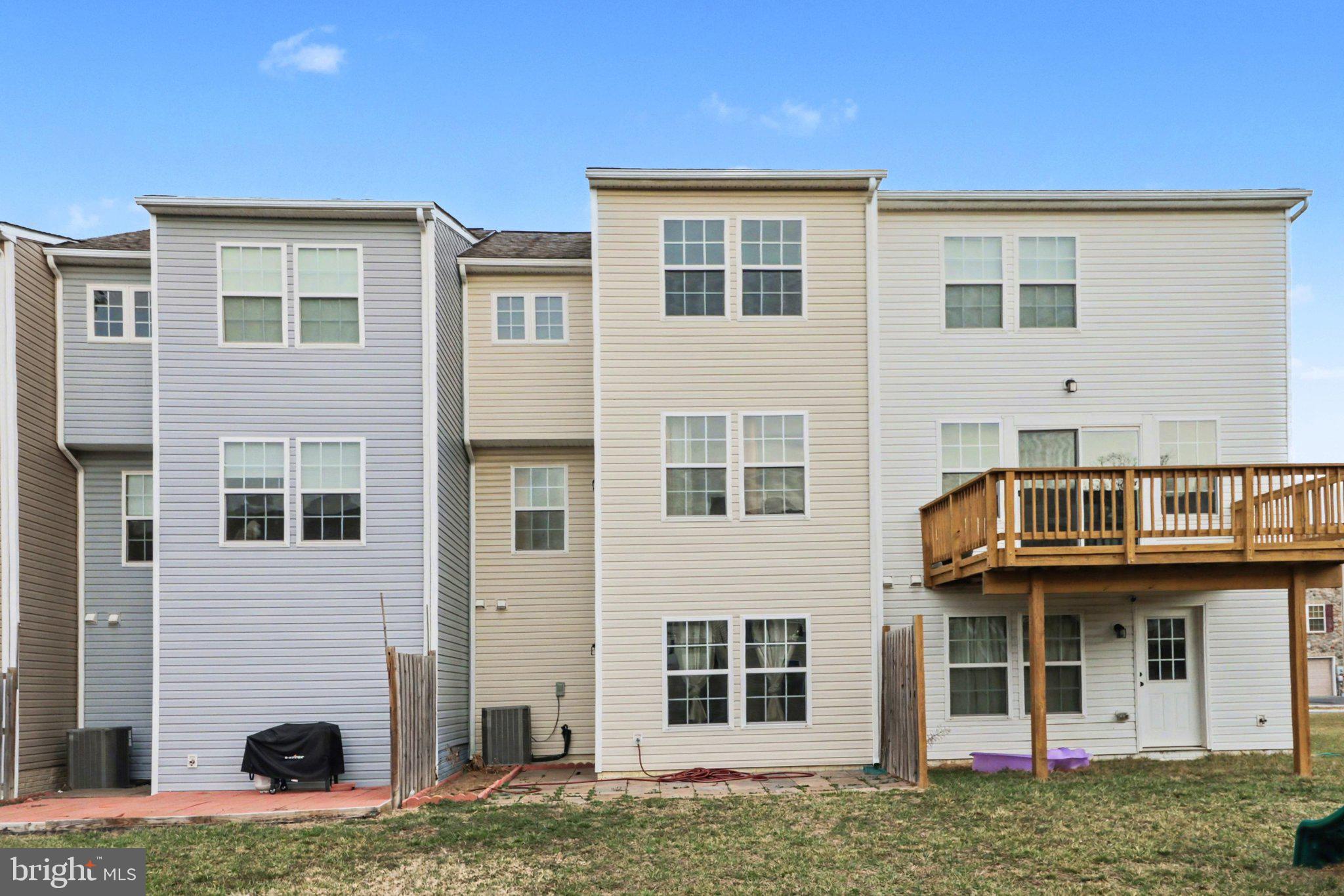 MOUNTAIN SHADOWS - Residential