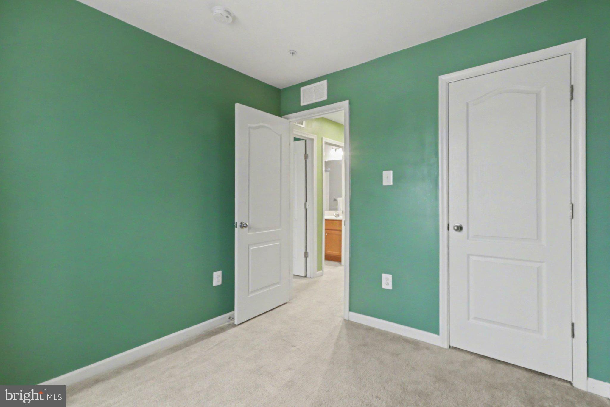 MOUNTAIN SHADOWS - Residential