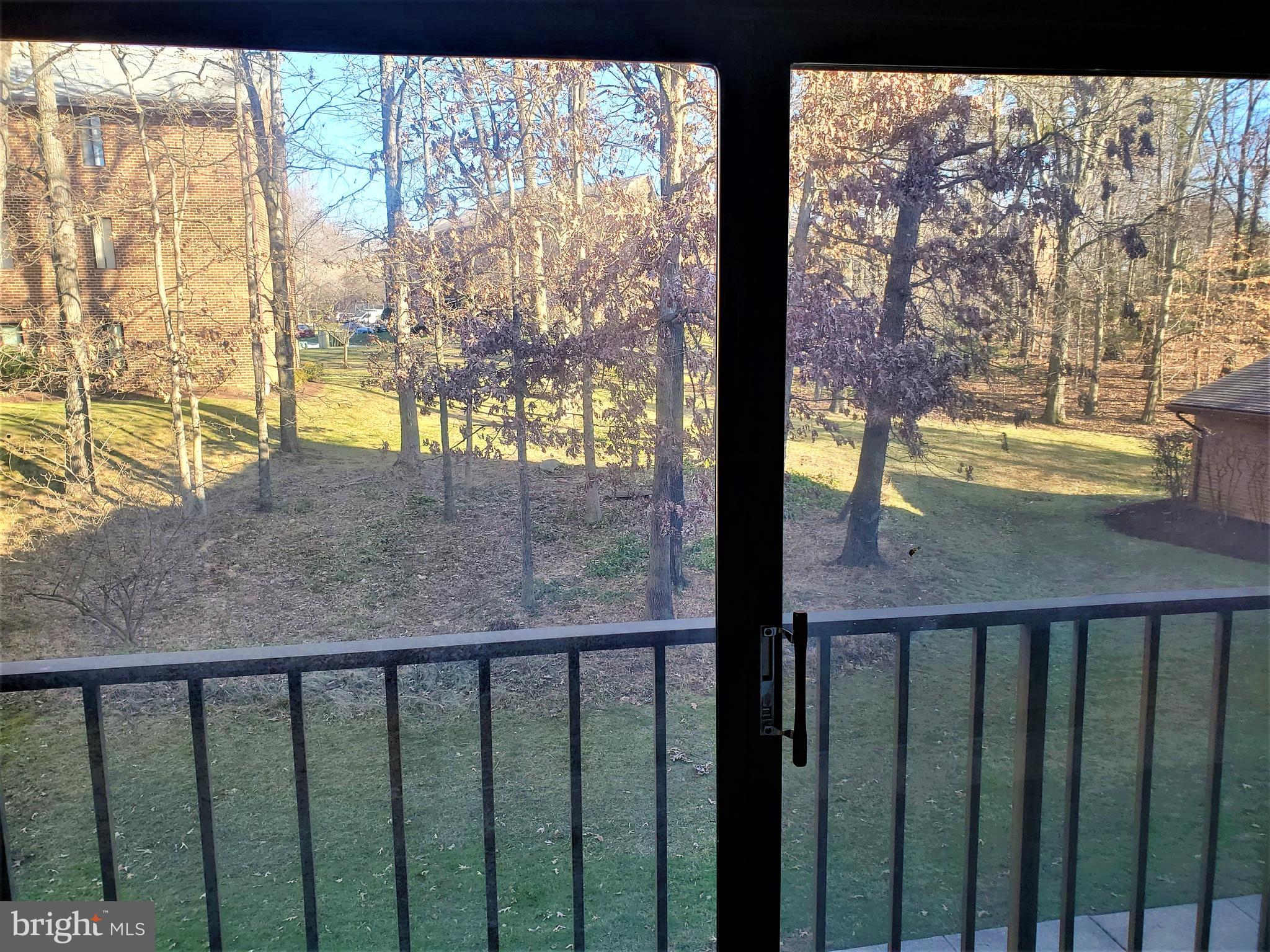 LEISURE WORLD - Residential