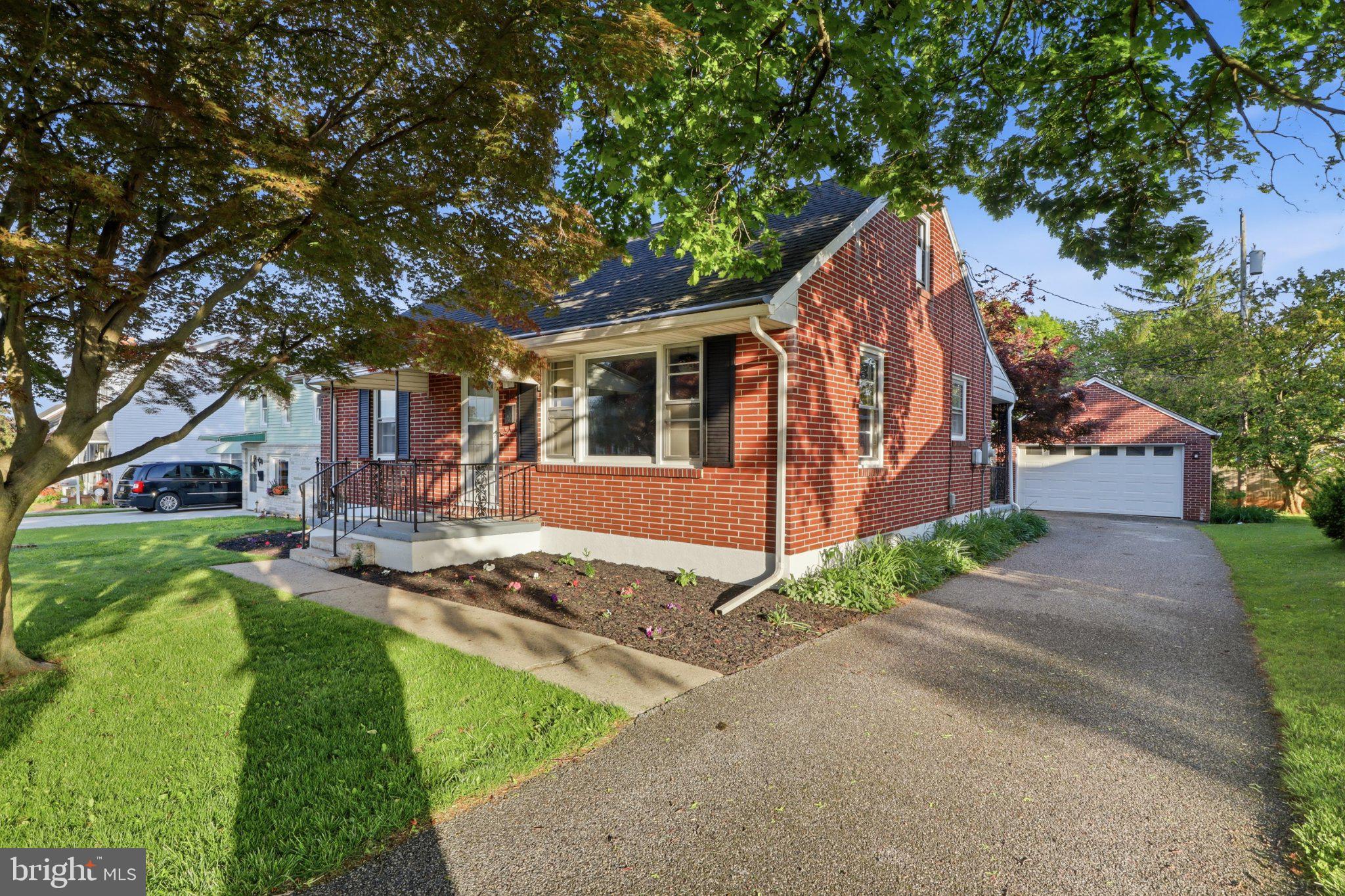 1920 ORANGE STREET