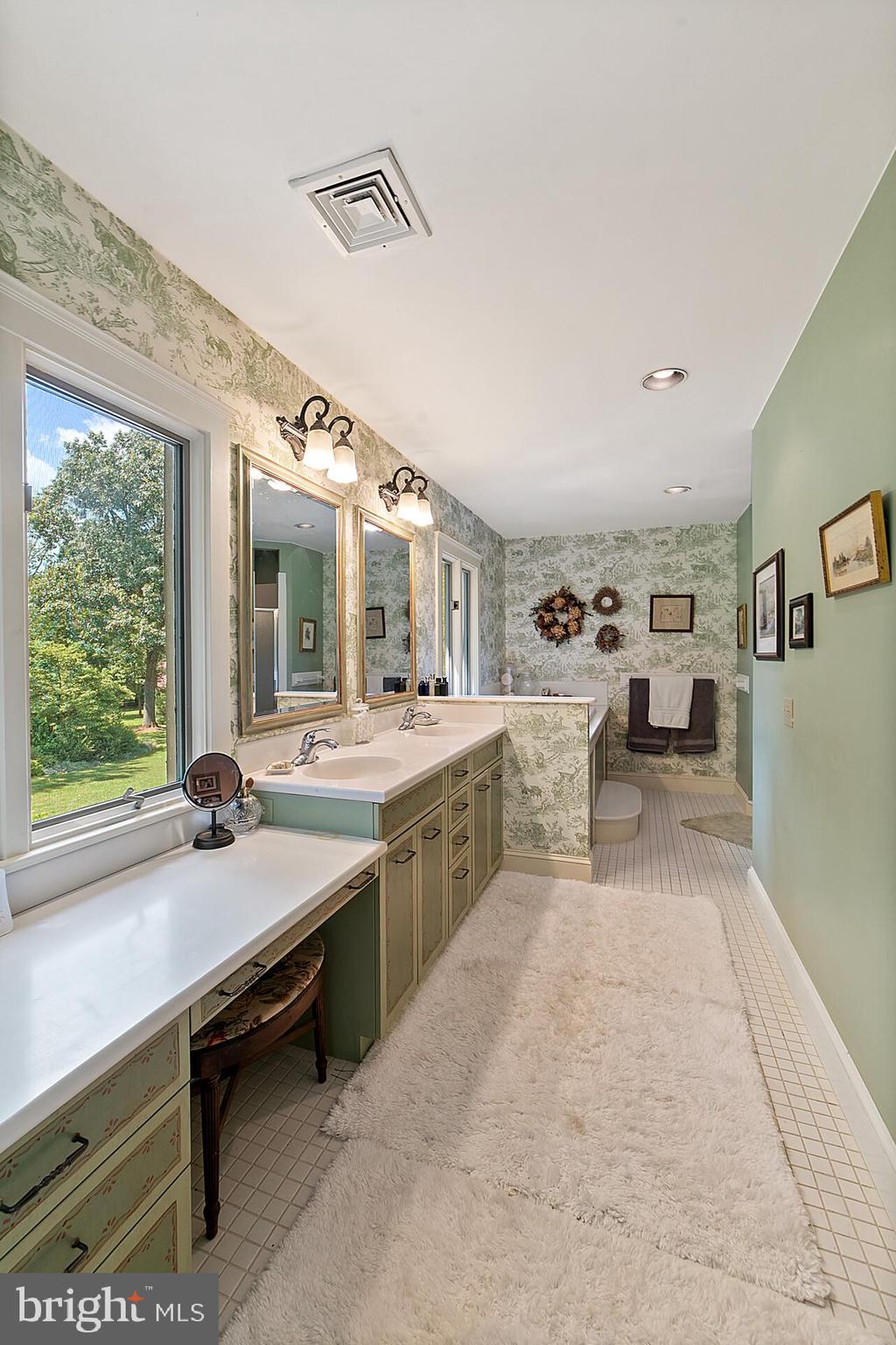 ATOKA CHASE - Residential