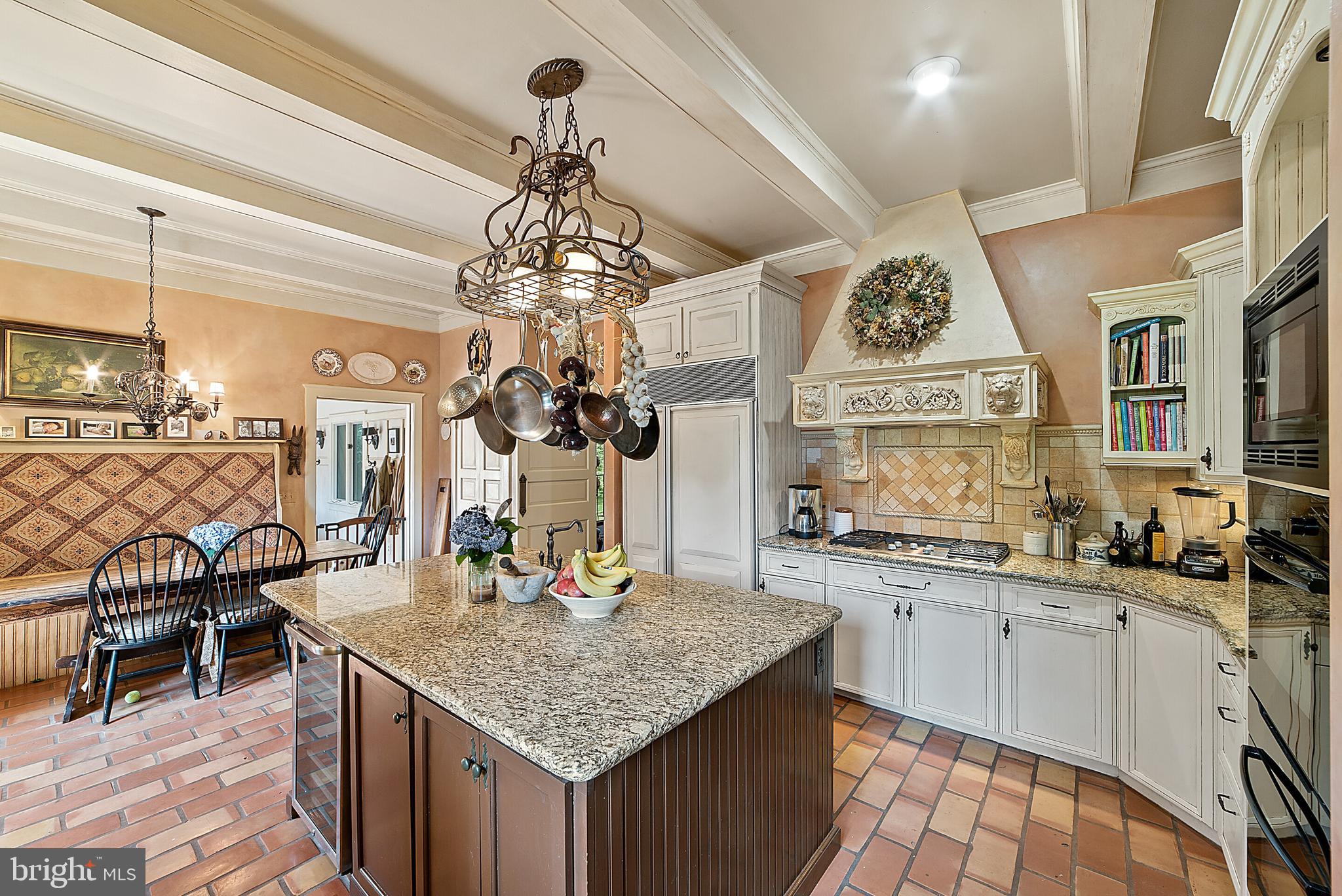 ATOKA CHASE - Residential