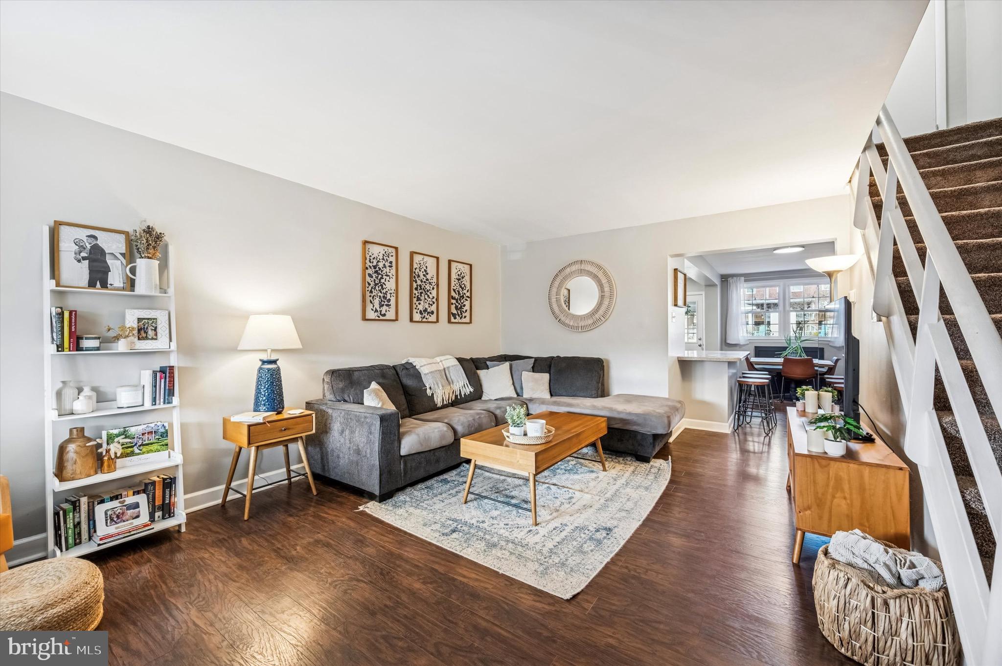 ROXBOROUGH - Residential