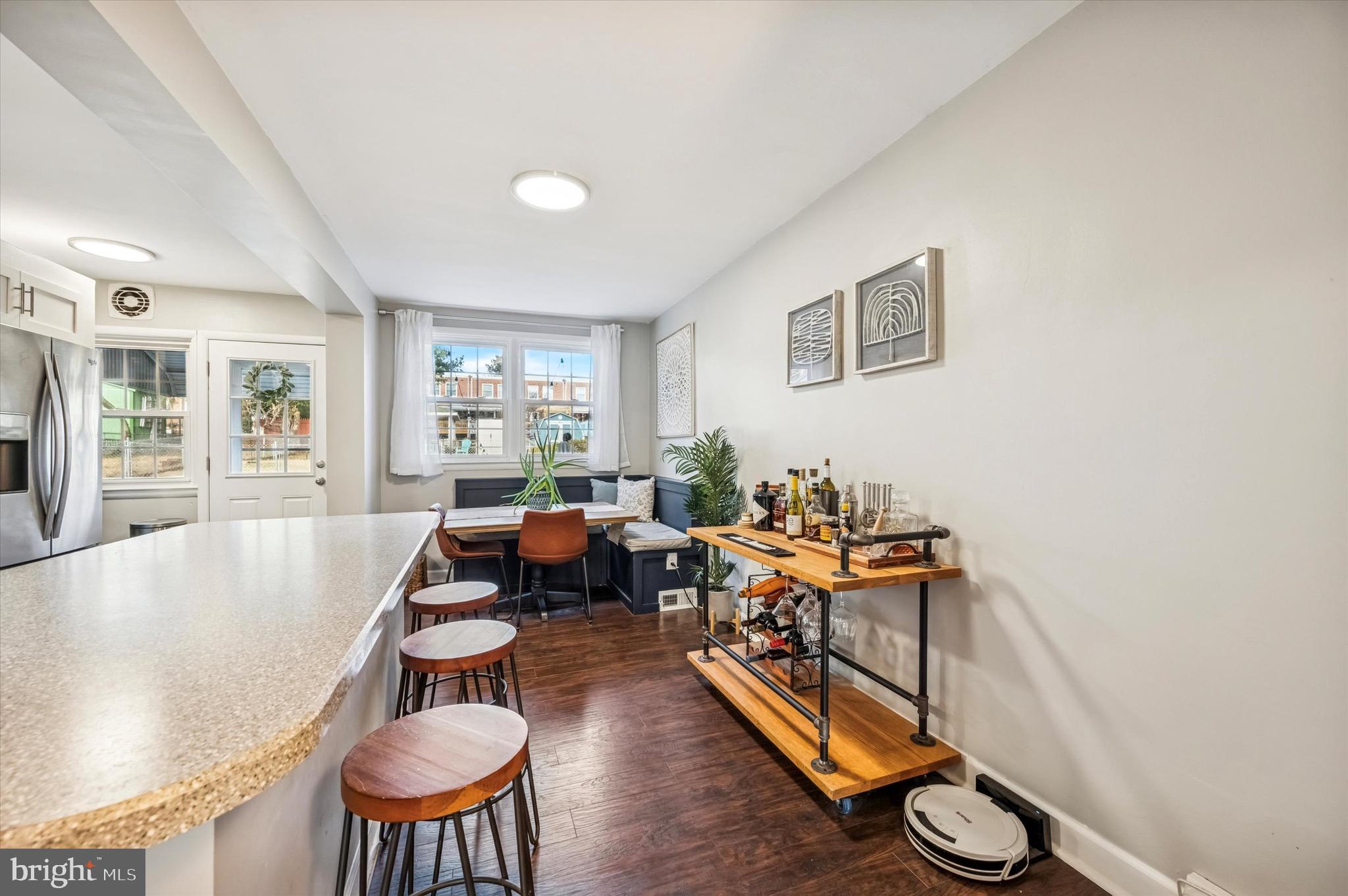 ROXBOROUGH - Residential