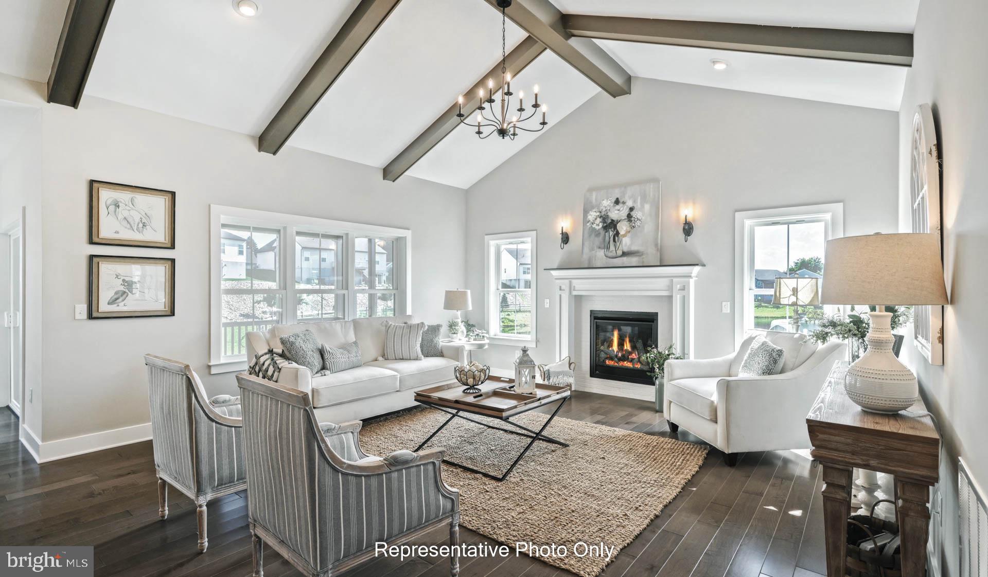 552 BELLA MAY CIRCLE