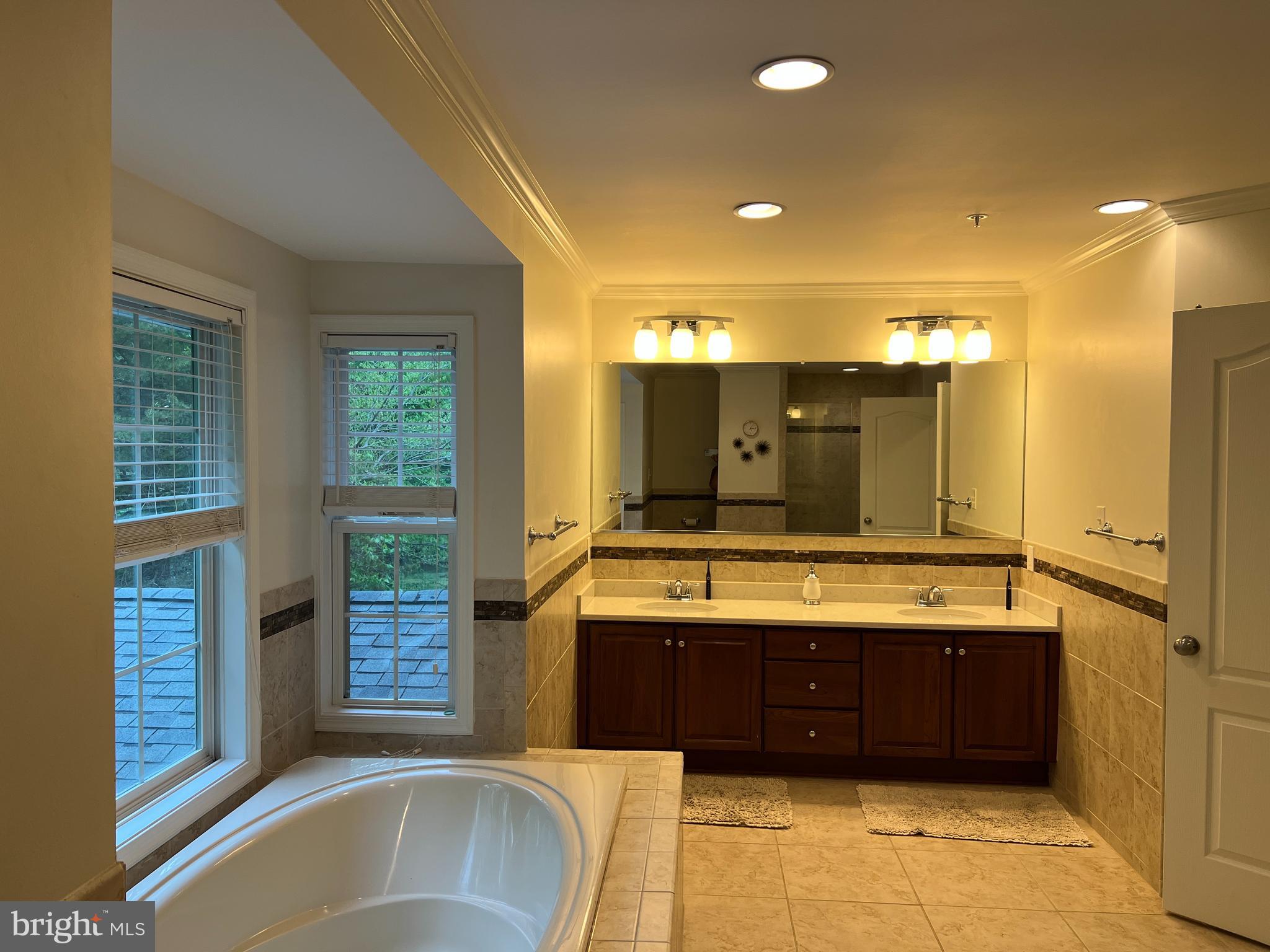 THE FOREST AT HUNTERS MI - Residential