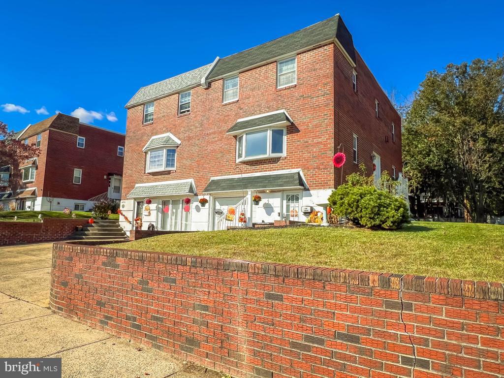 SOMERTON - Residential