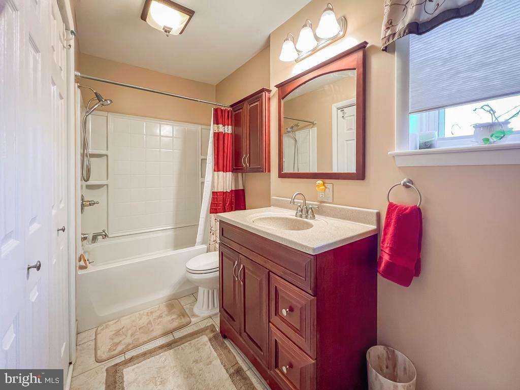 SOMERTON - Residential