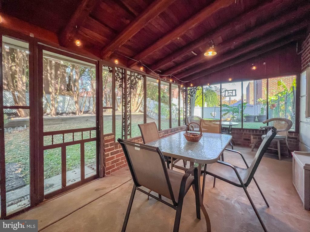 SOMERTON - Residential