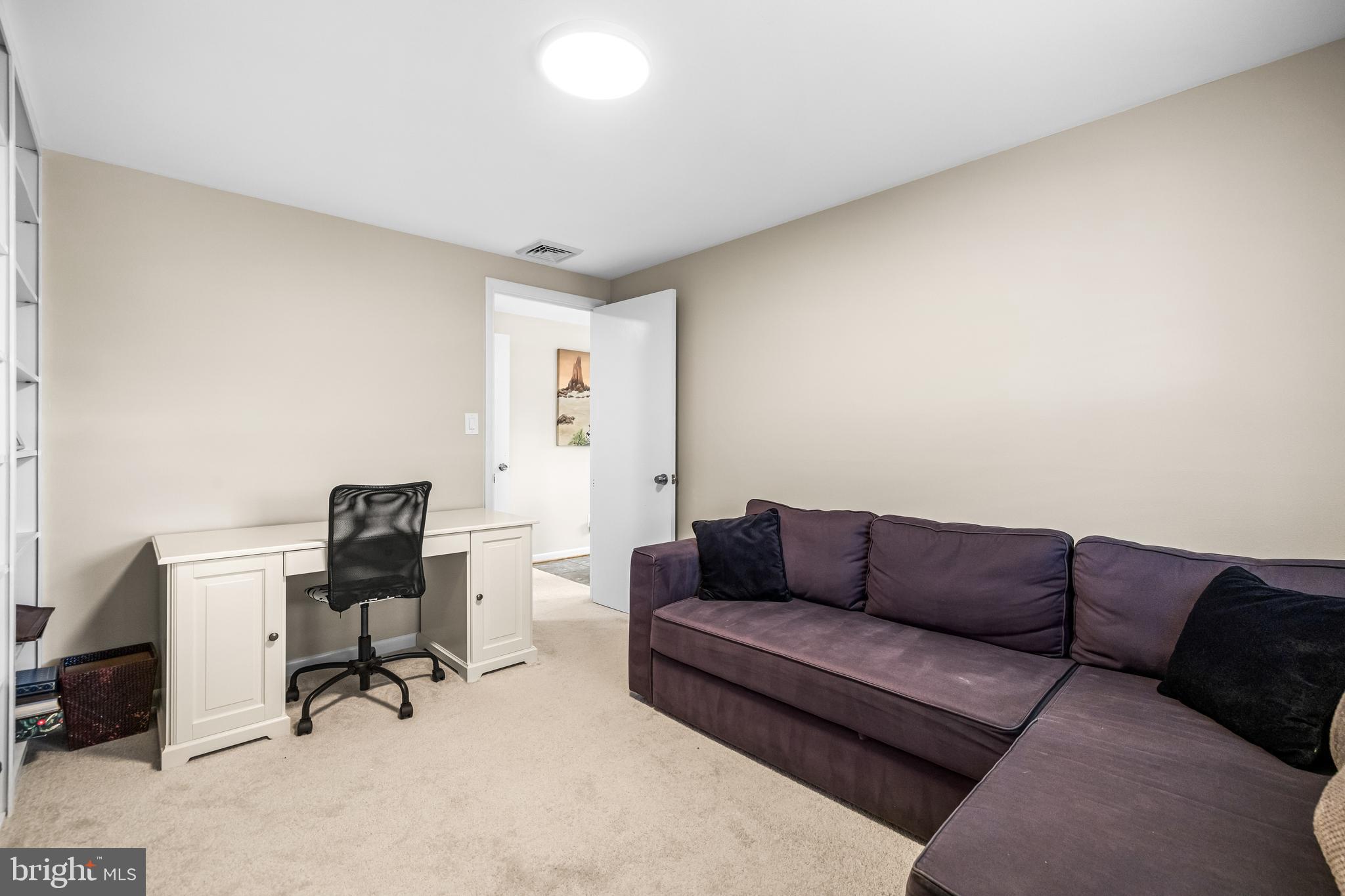 CAMPUS HILLS - Residential