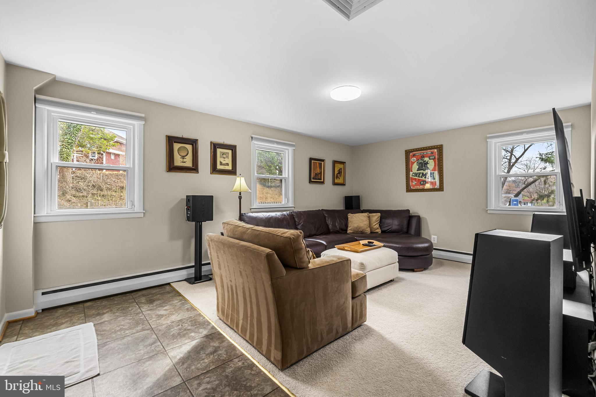 CAMPUS HILLS - Residential