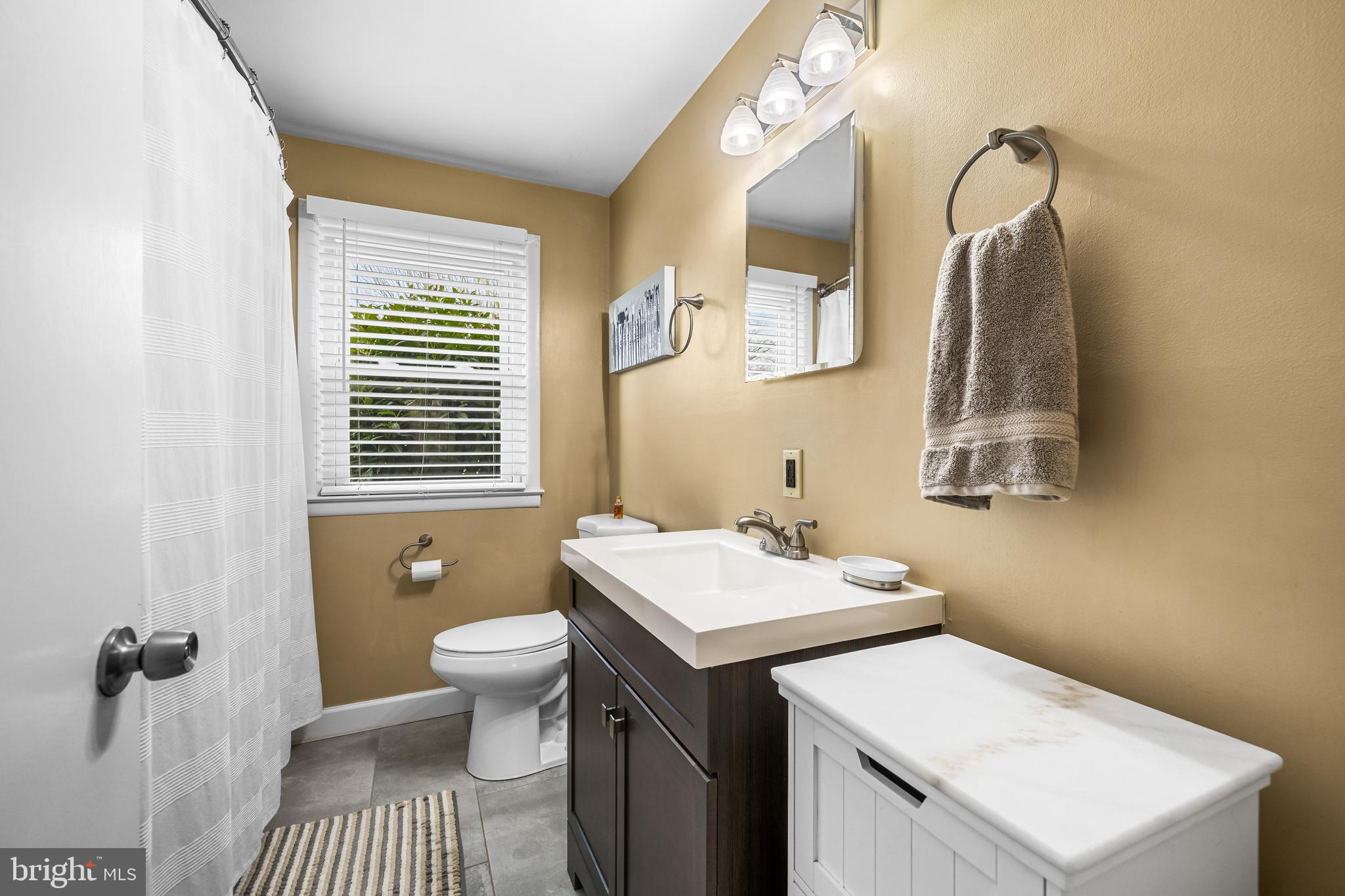 CAMPUS HILLS - Residential