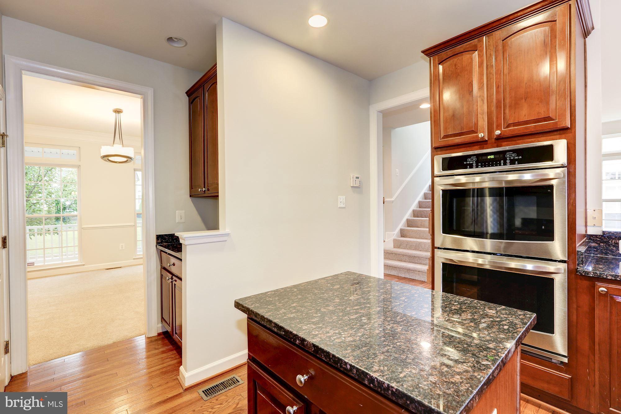 ADAMSTOWN COMMONS - Residential Lease