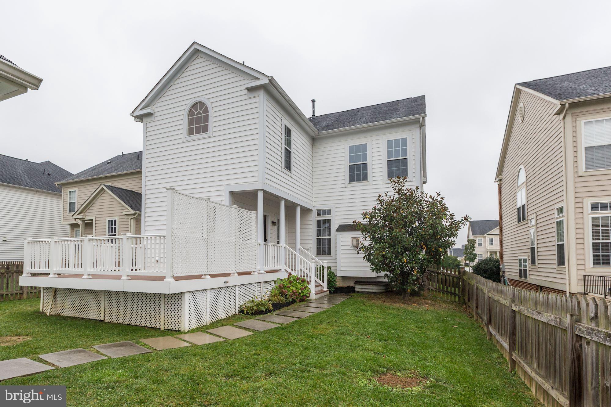 ADAMSTOWN COMMONS - Residential Lease