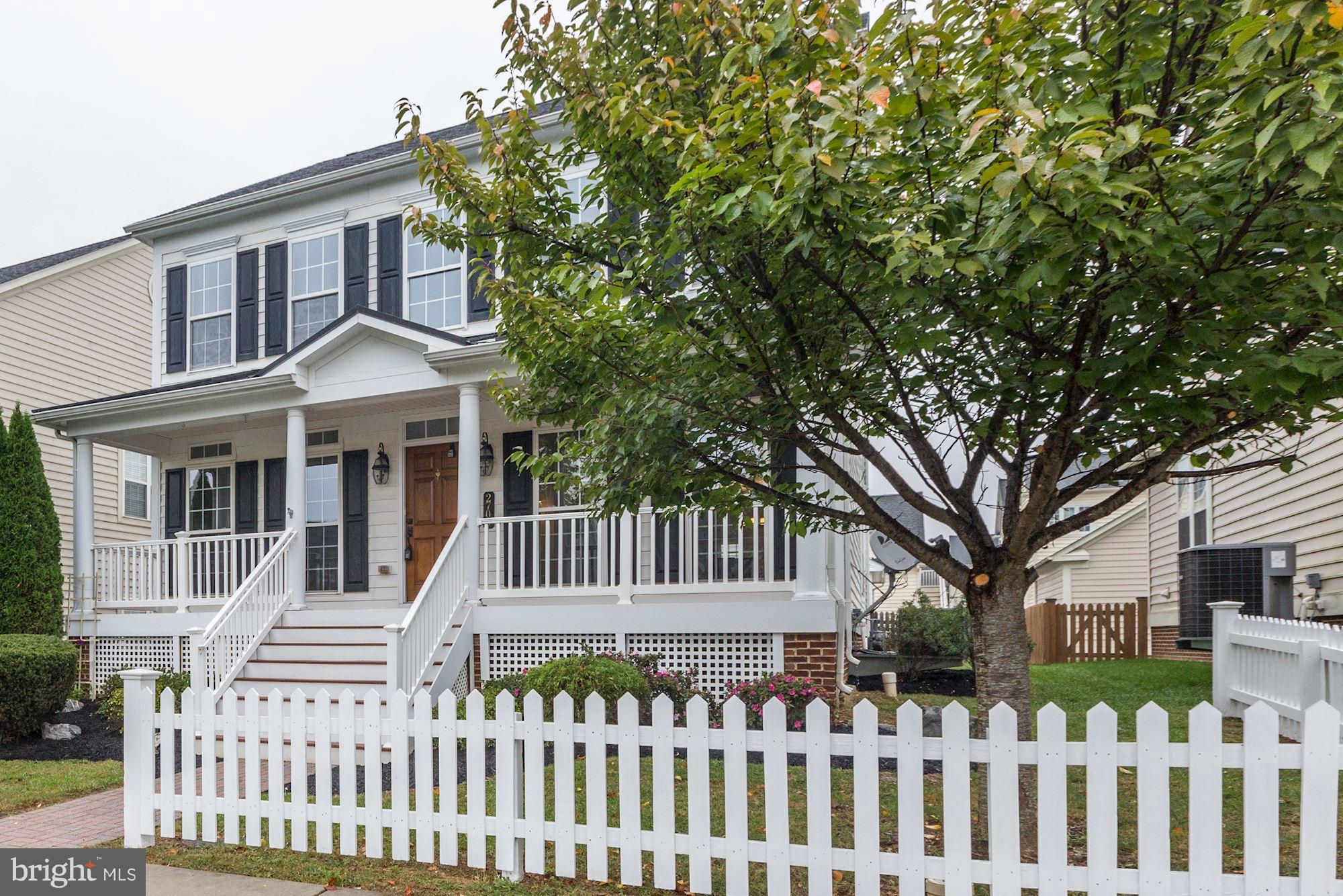 ADAMSTOWN COMMONS - Residential Lease