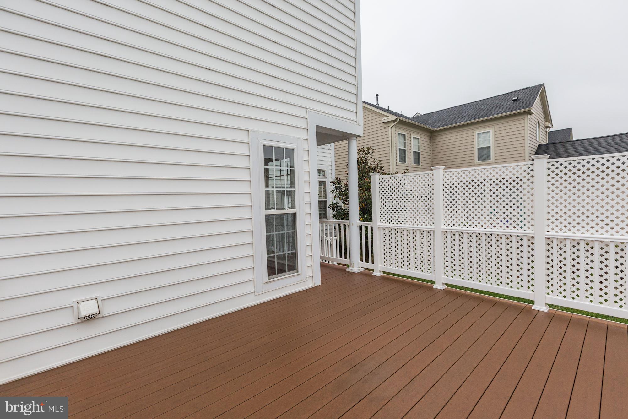 ADAMSTOWN COMMONS - Residential Lease