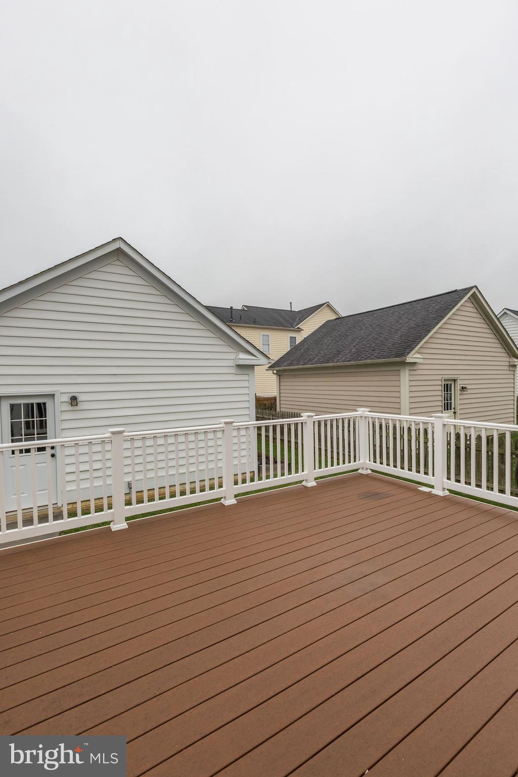 ADAMSTOWN COMMONS - Residential Lease