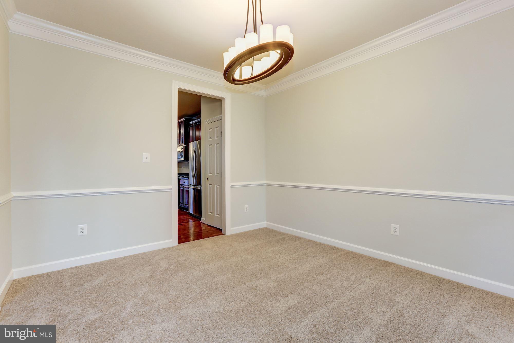 ADAMSTOWN COMMONS - Residential Lease