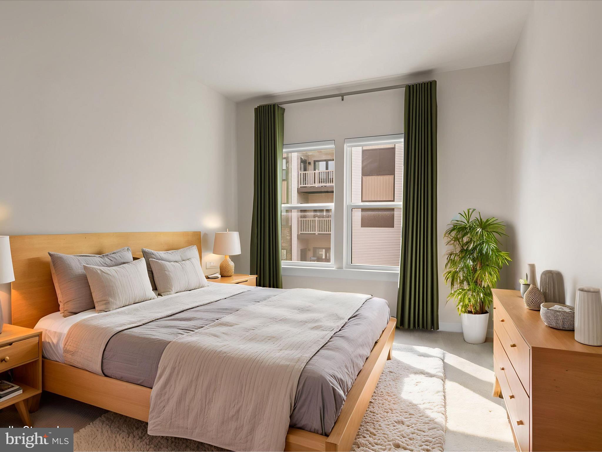 LOUDOUN VIEW CONDO FLATS - Residential