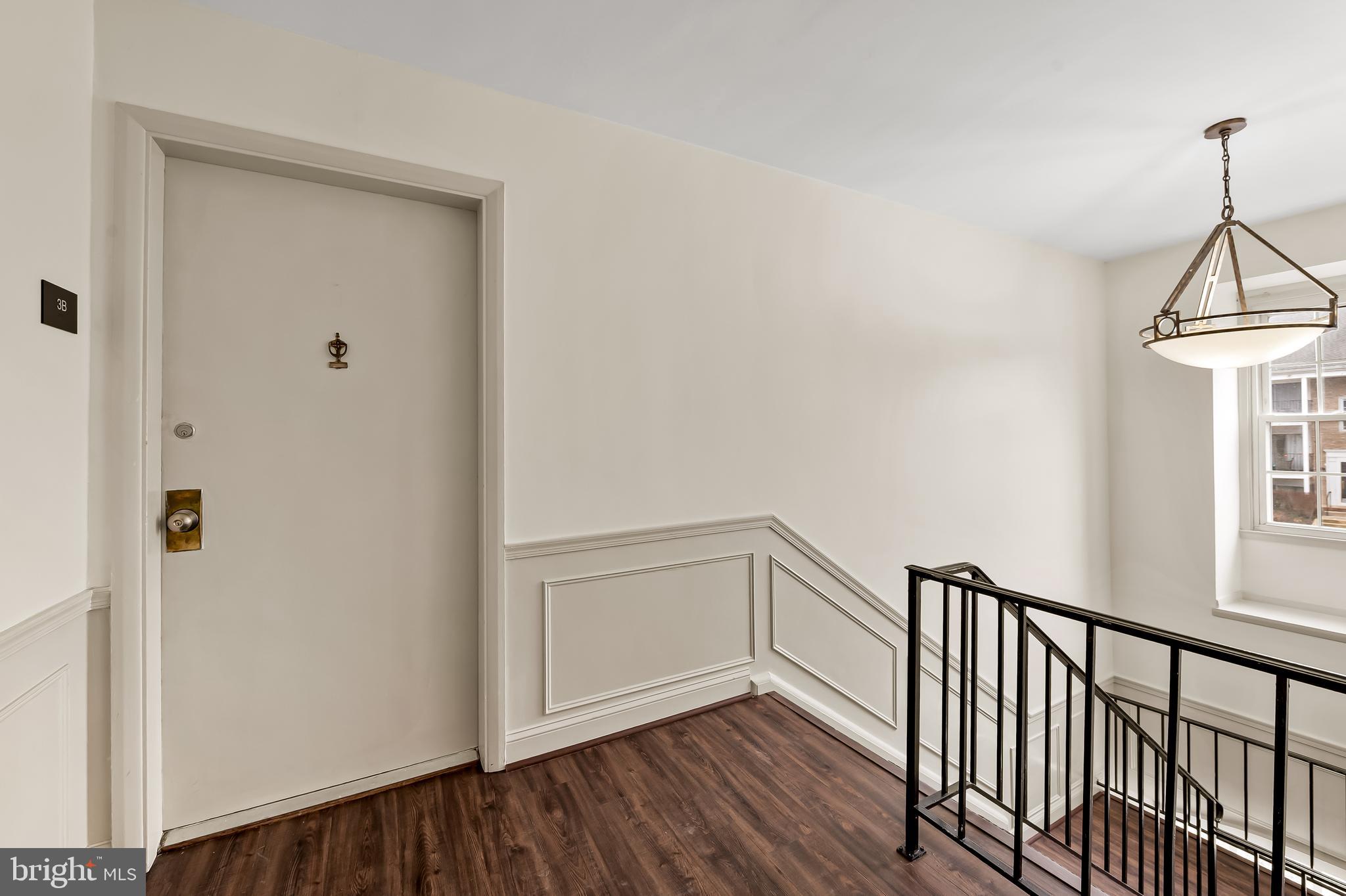 327 HOMELAND SOUTHWAY 3B