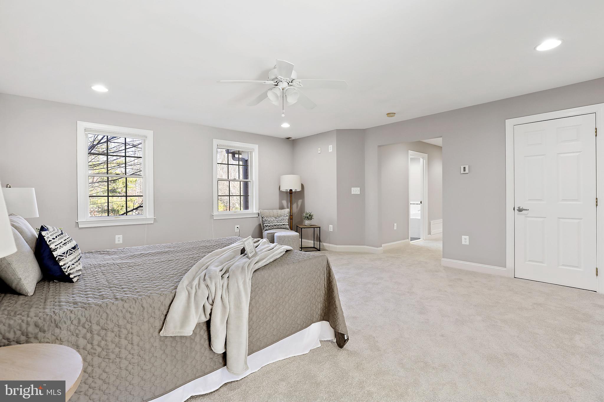 MIDSUMMER HILL - Residential