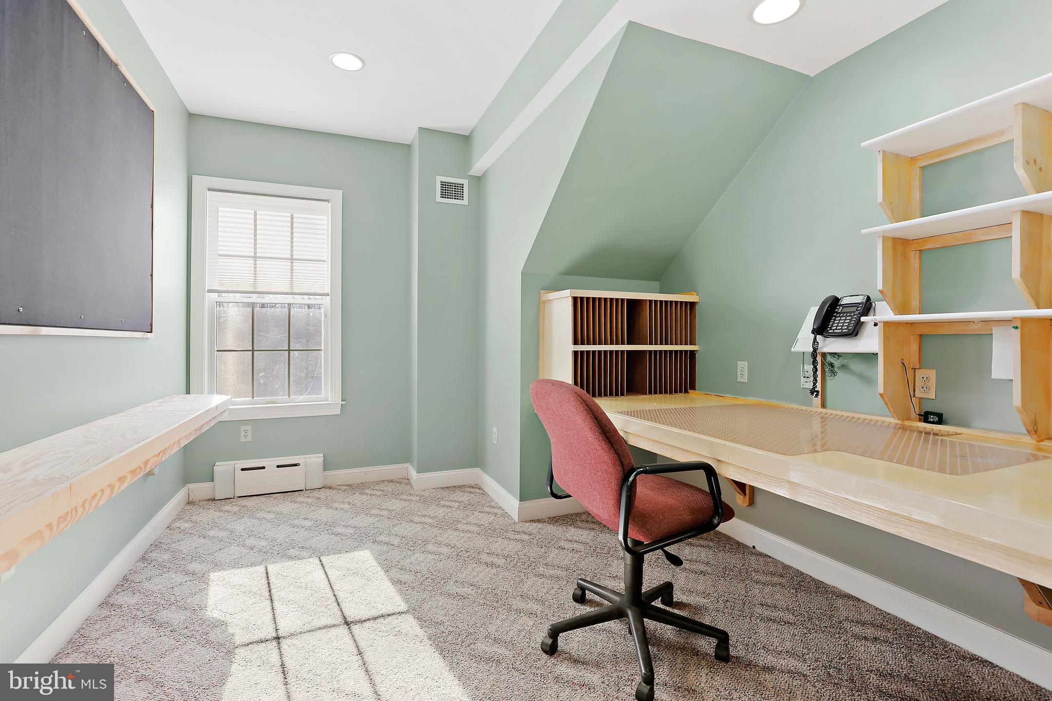 MIDSUMMER HILL - Residential