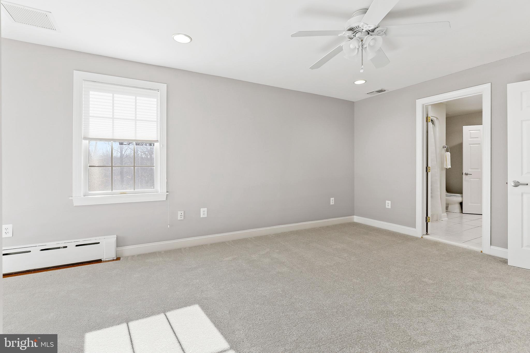 MIDSUMMER HILL - Residential