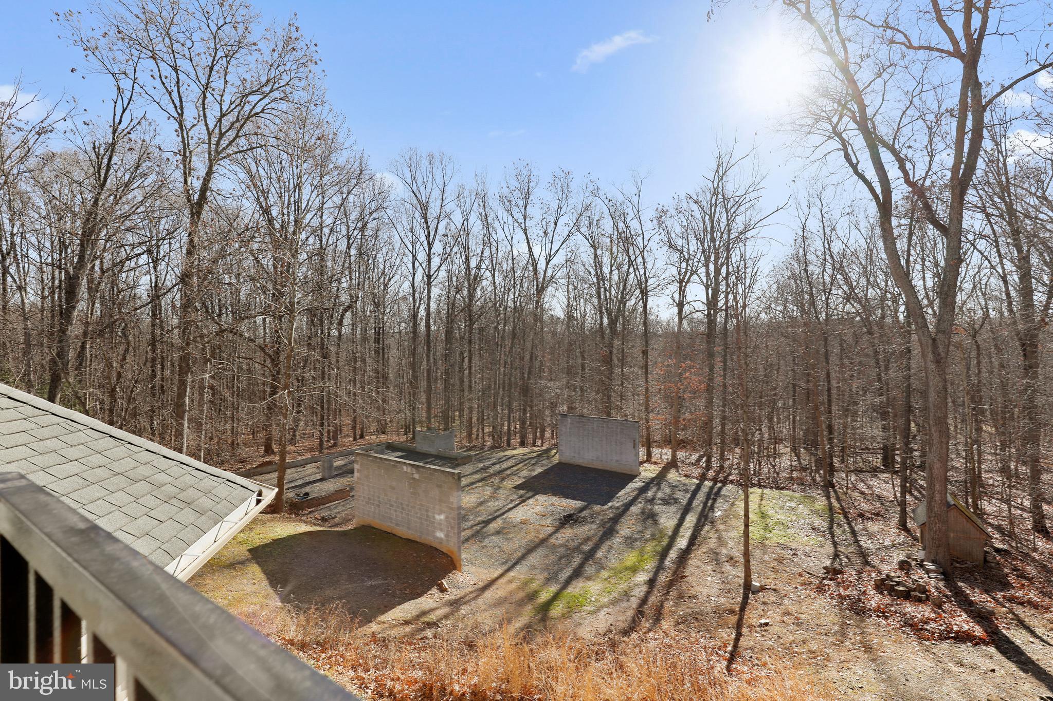 MIDSUMMER HILL - Residential