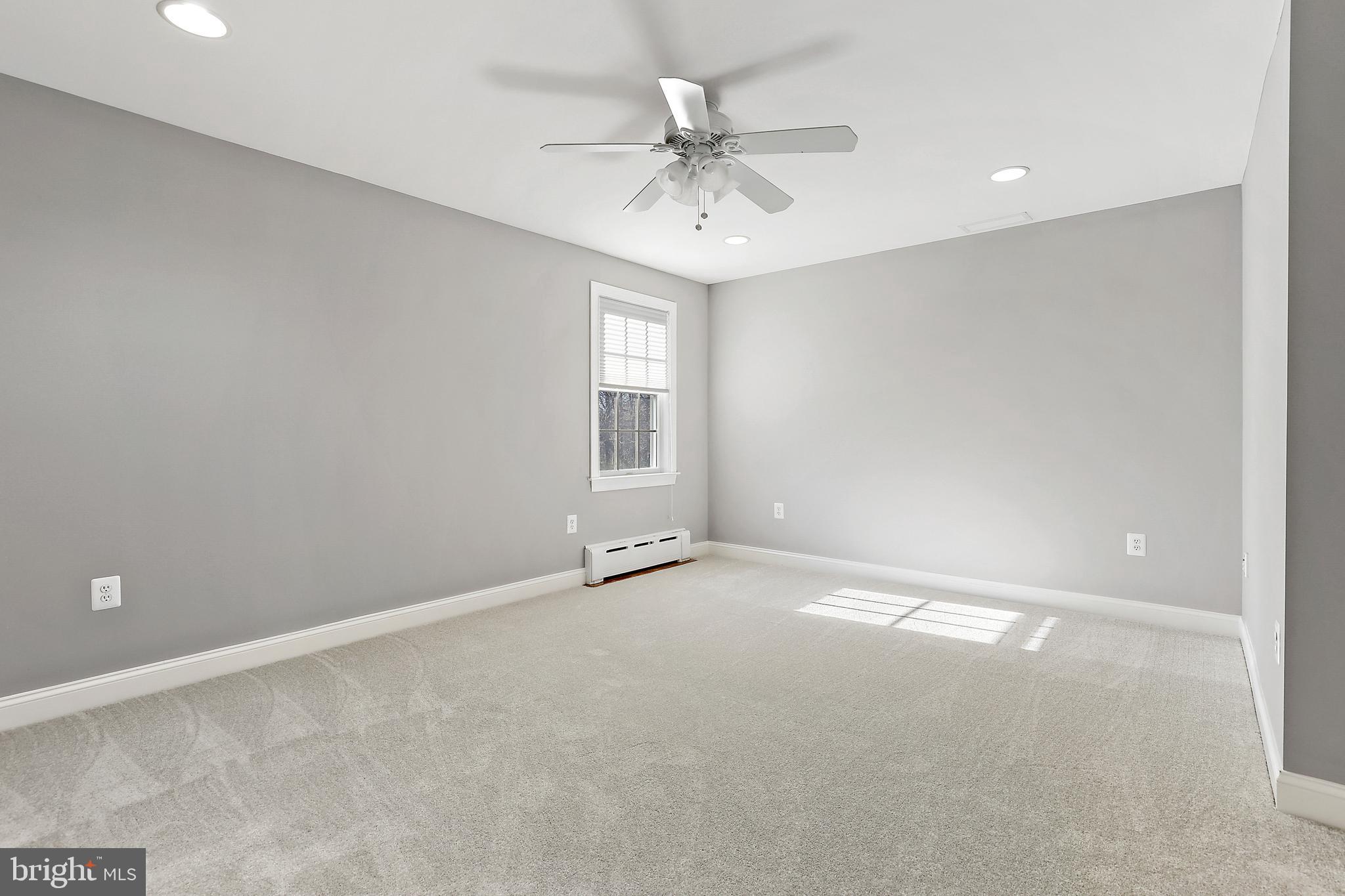 MIDSUMMER HILL - Residential