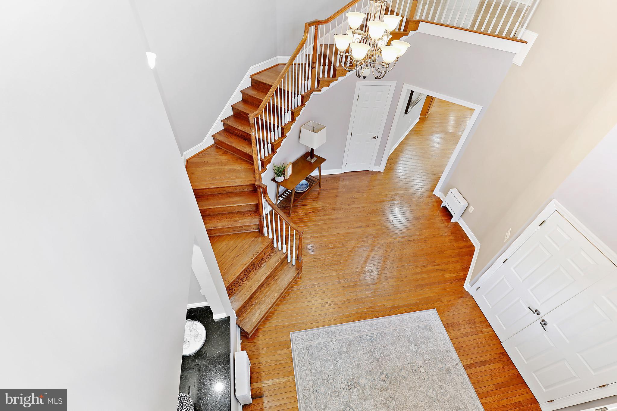 MIDSUMMER HILL - Residential