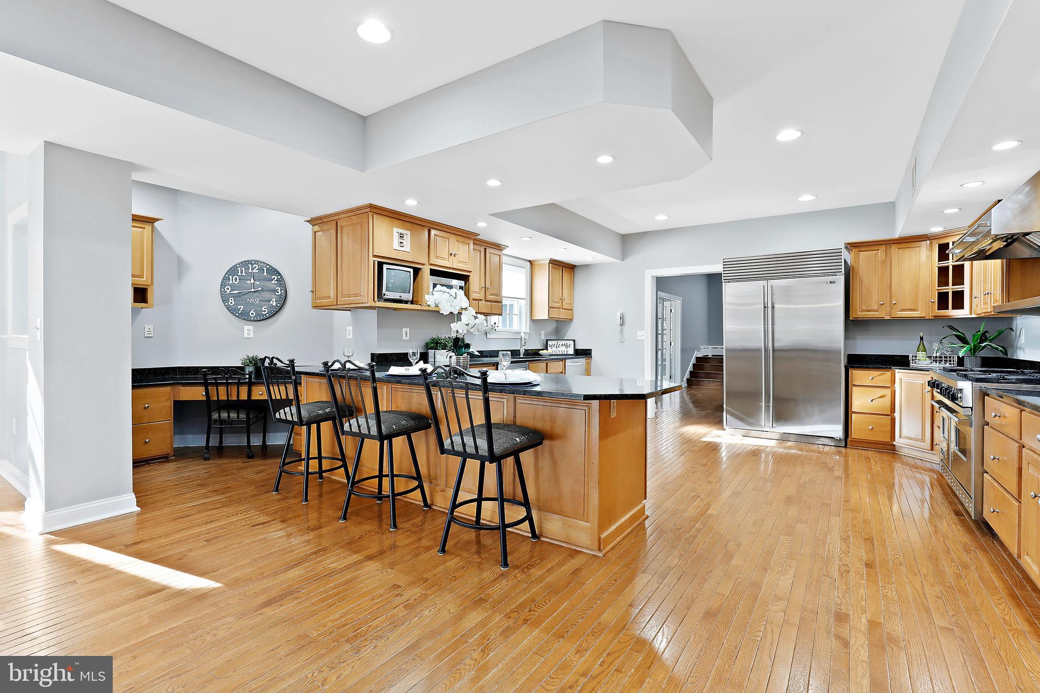 MIDSUMMER HILL - Residential