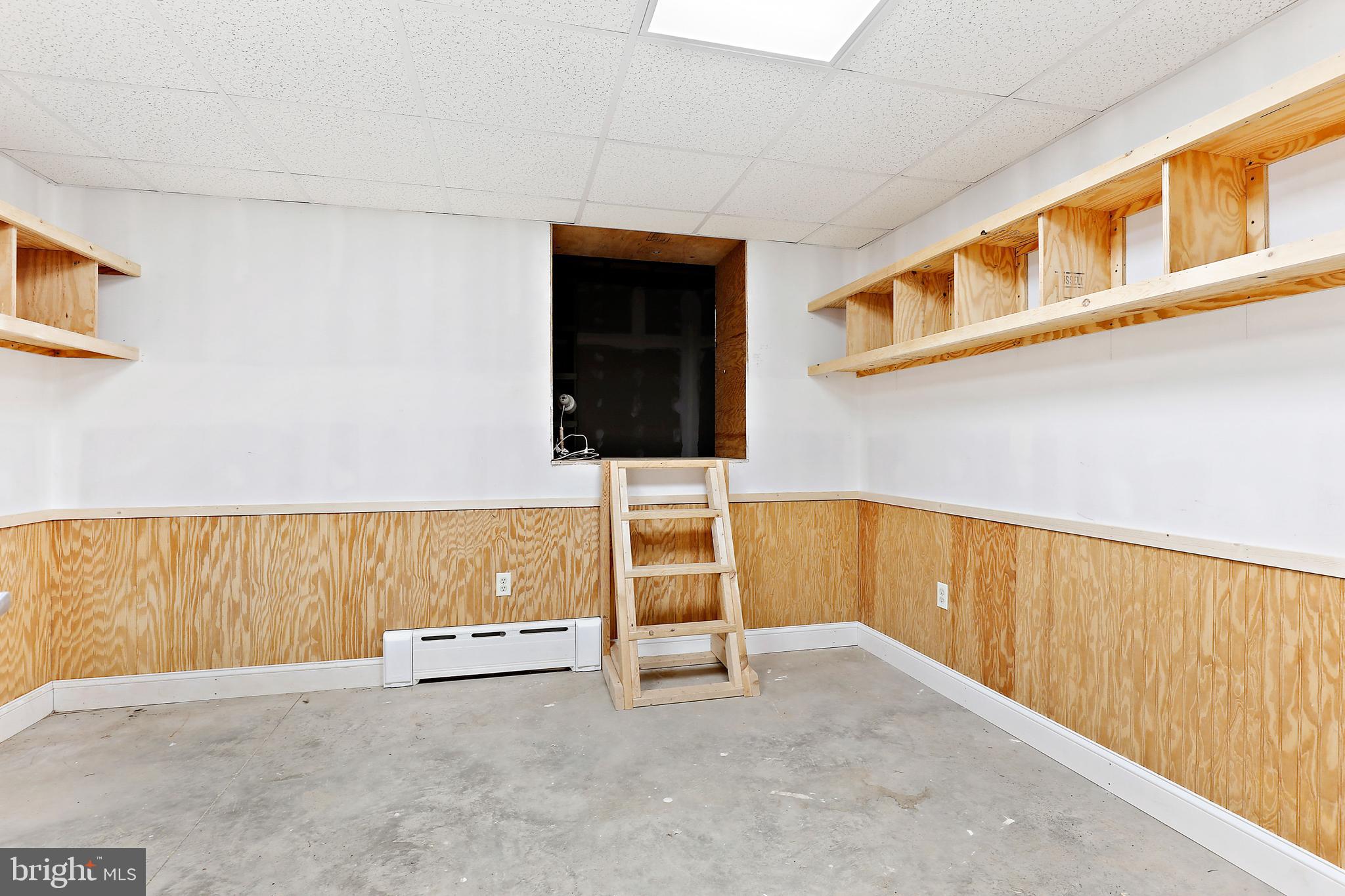 MIDSUMMER HILL - Residential