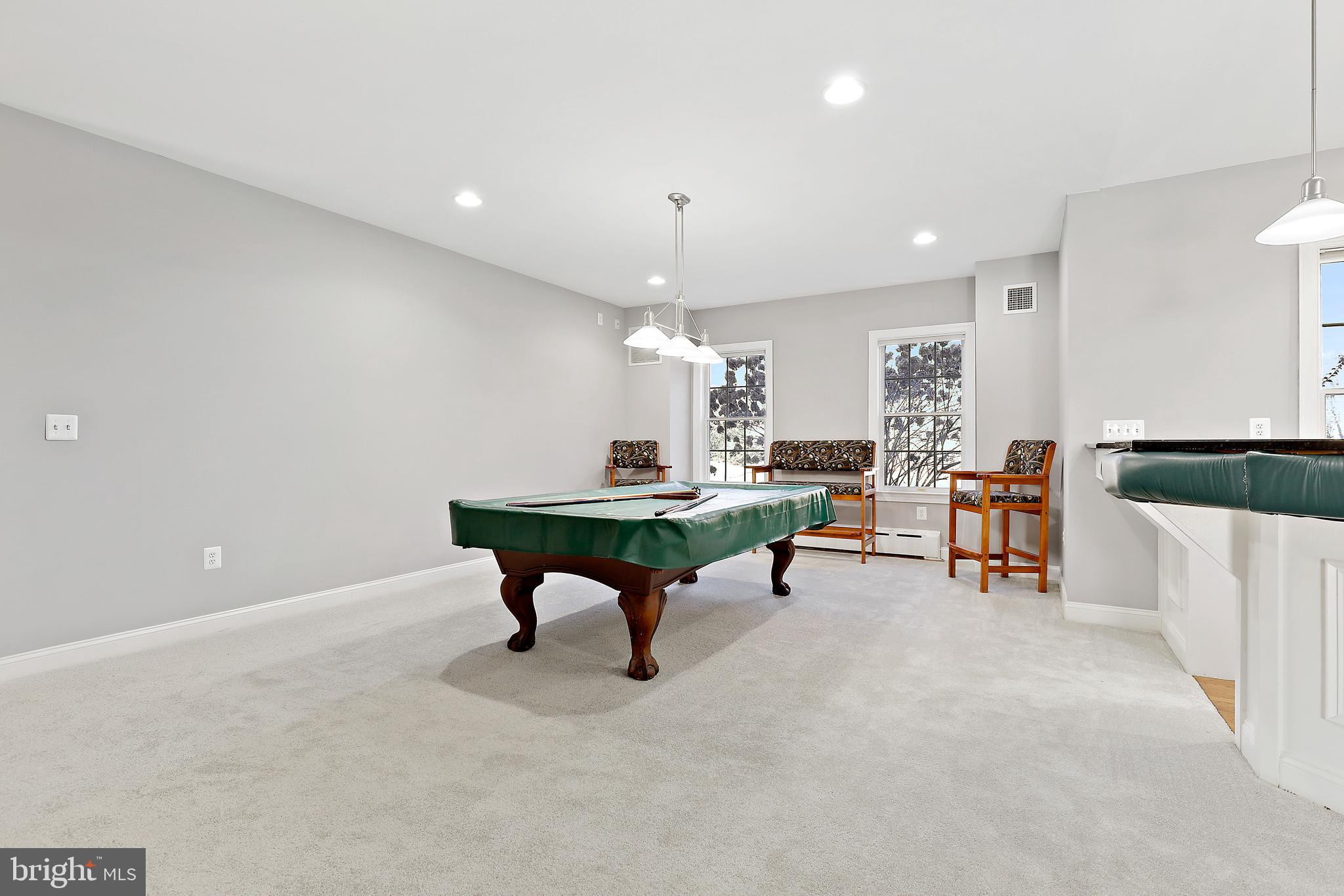 MIDSUMMER HILL - Residential