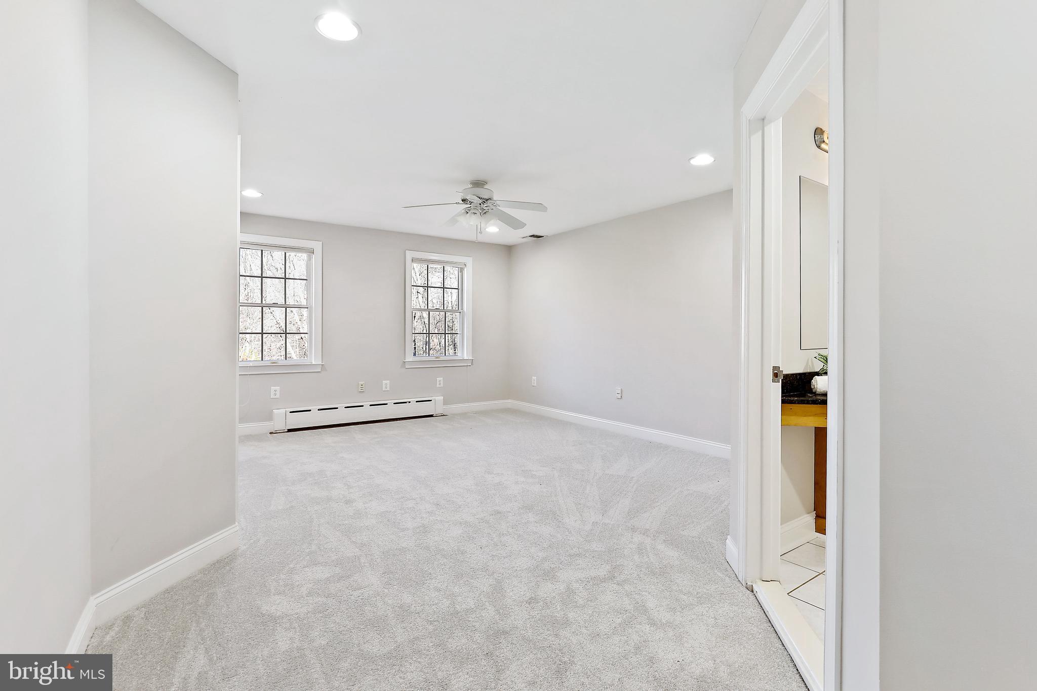 MIDSUMMER HILL - Residential